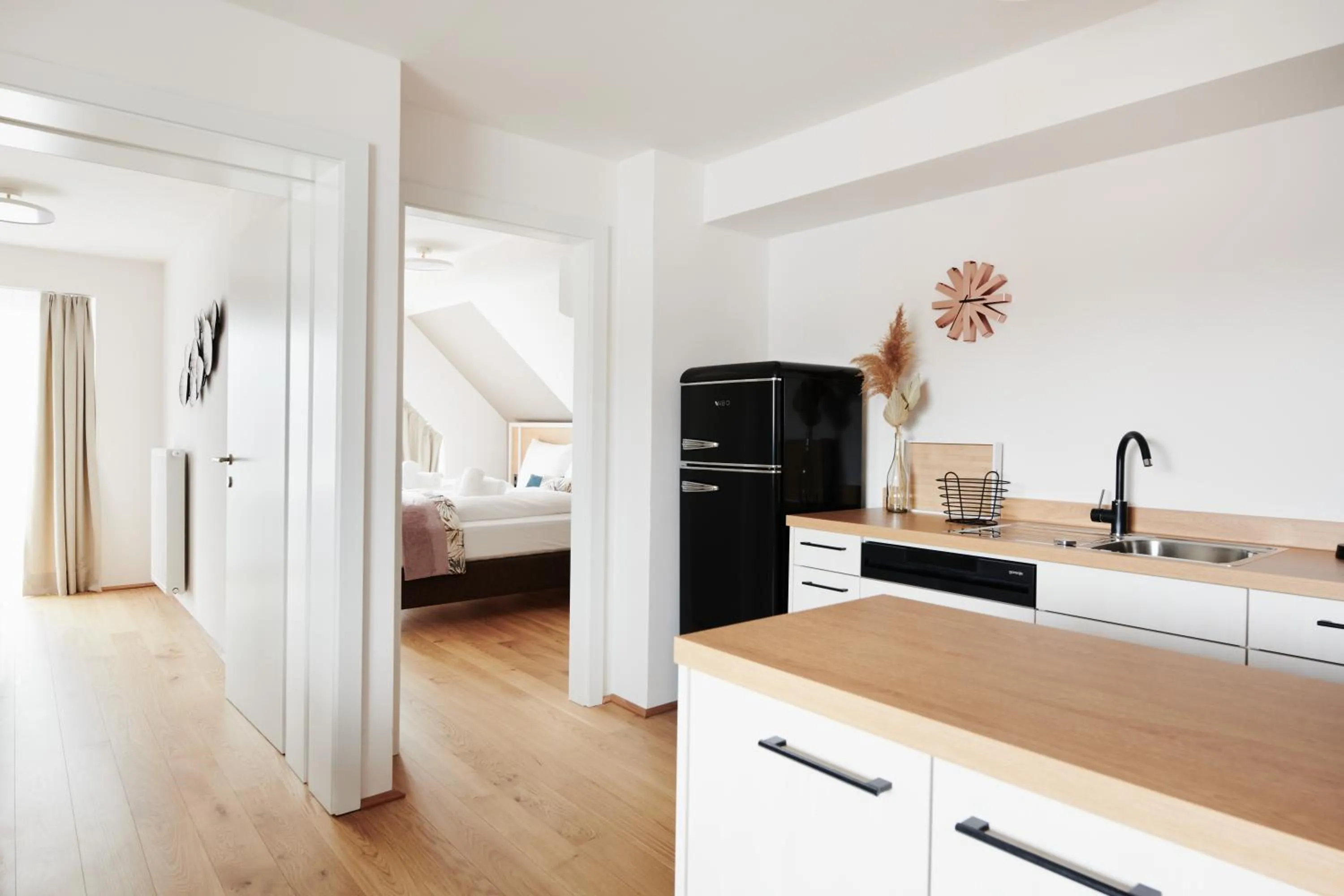 Kitchen or kitchenette in HOMEBOUND APARTMENTS Salzburg City I - contactless check-in