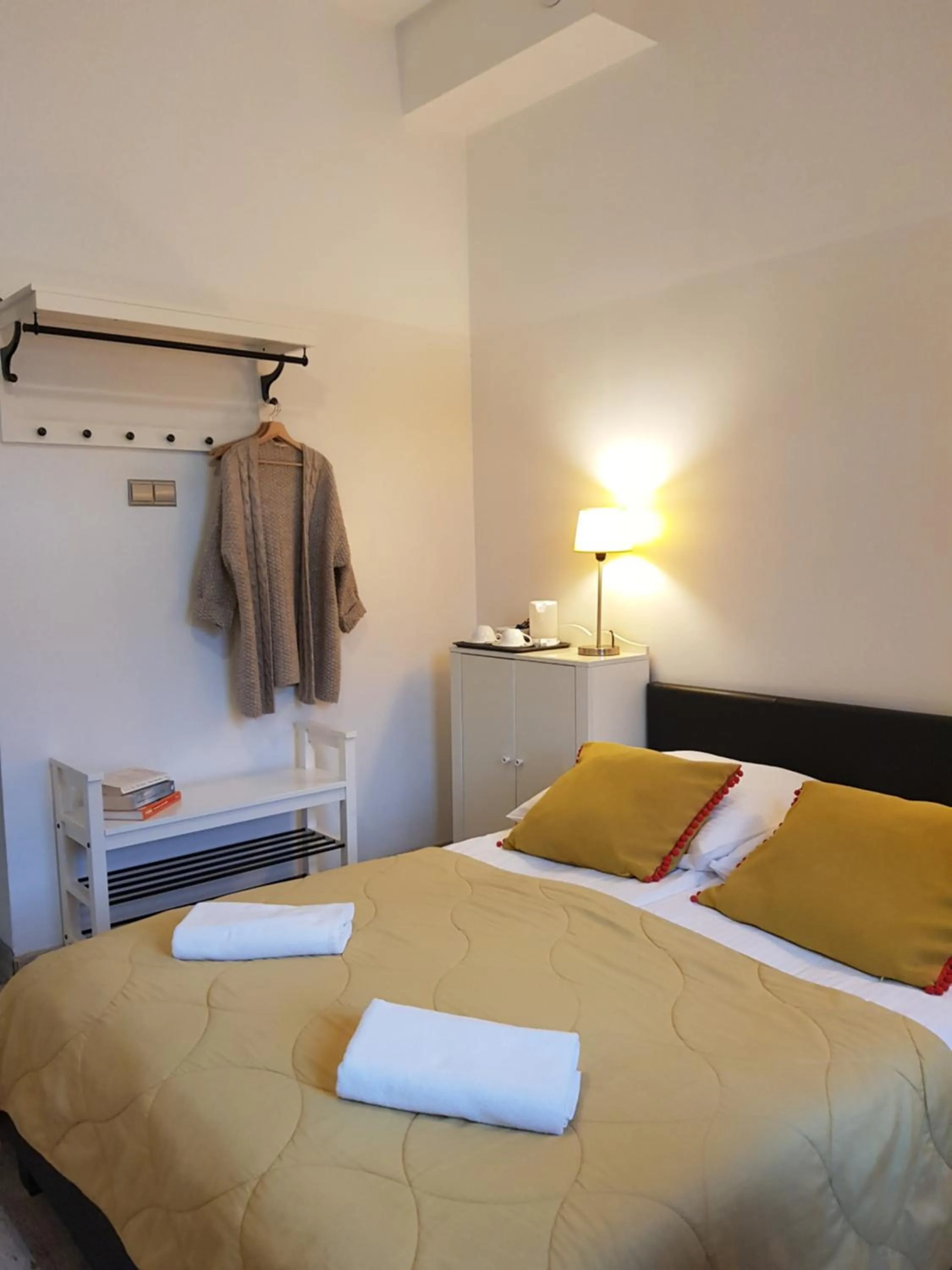 Photo of the whole room, Bed in Oki Doki OLD TOWN