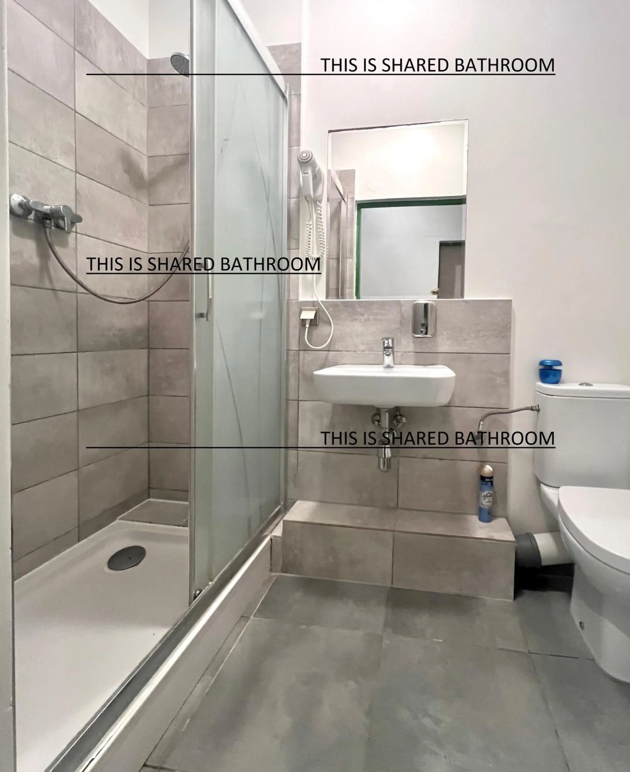 Shower in Oki Doki OLD TOWN