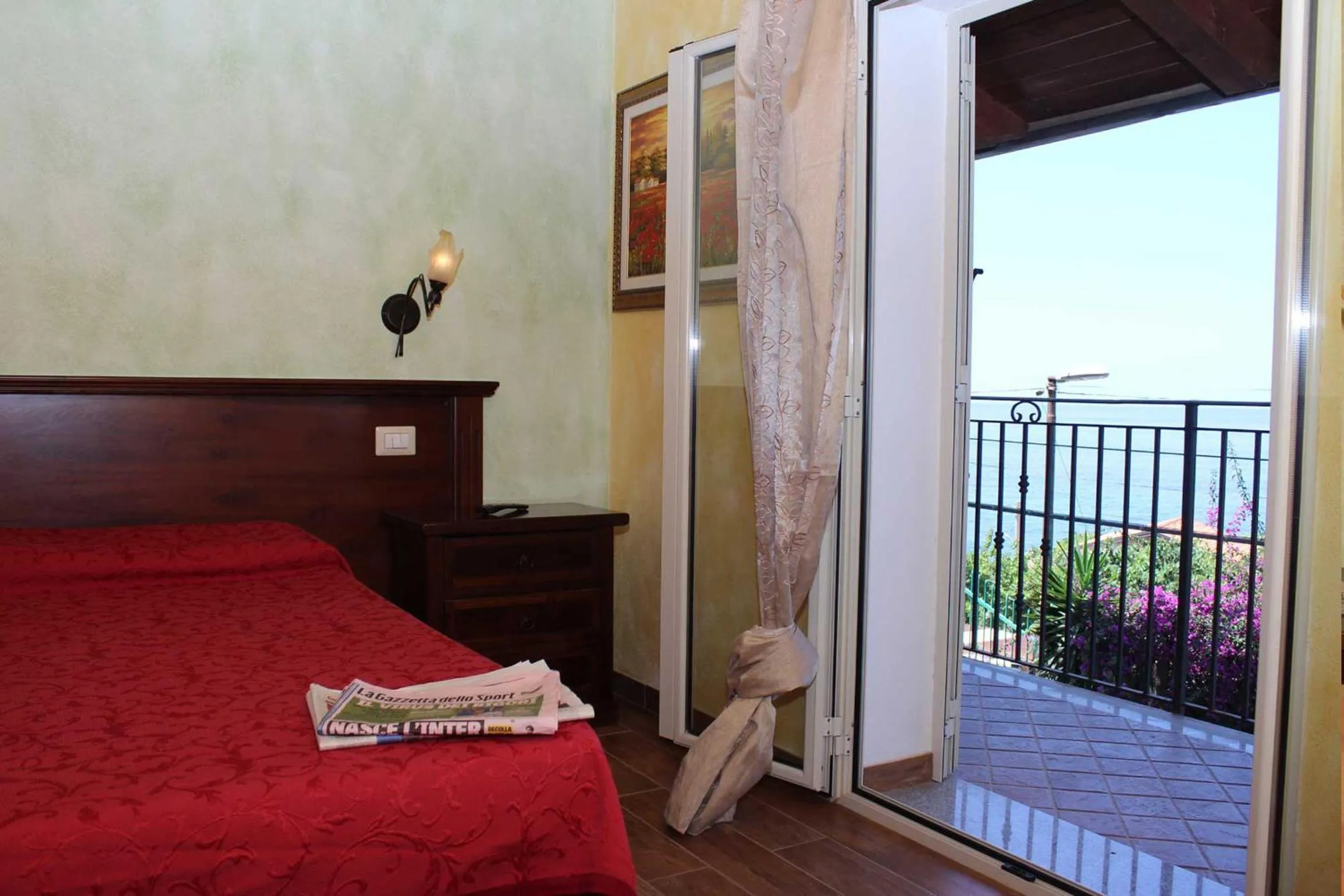 Bed in Villa Paladino - B&B e Guest House