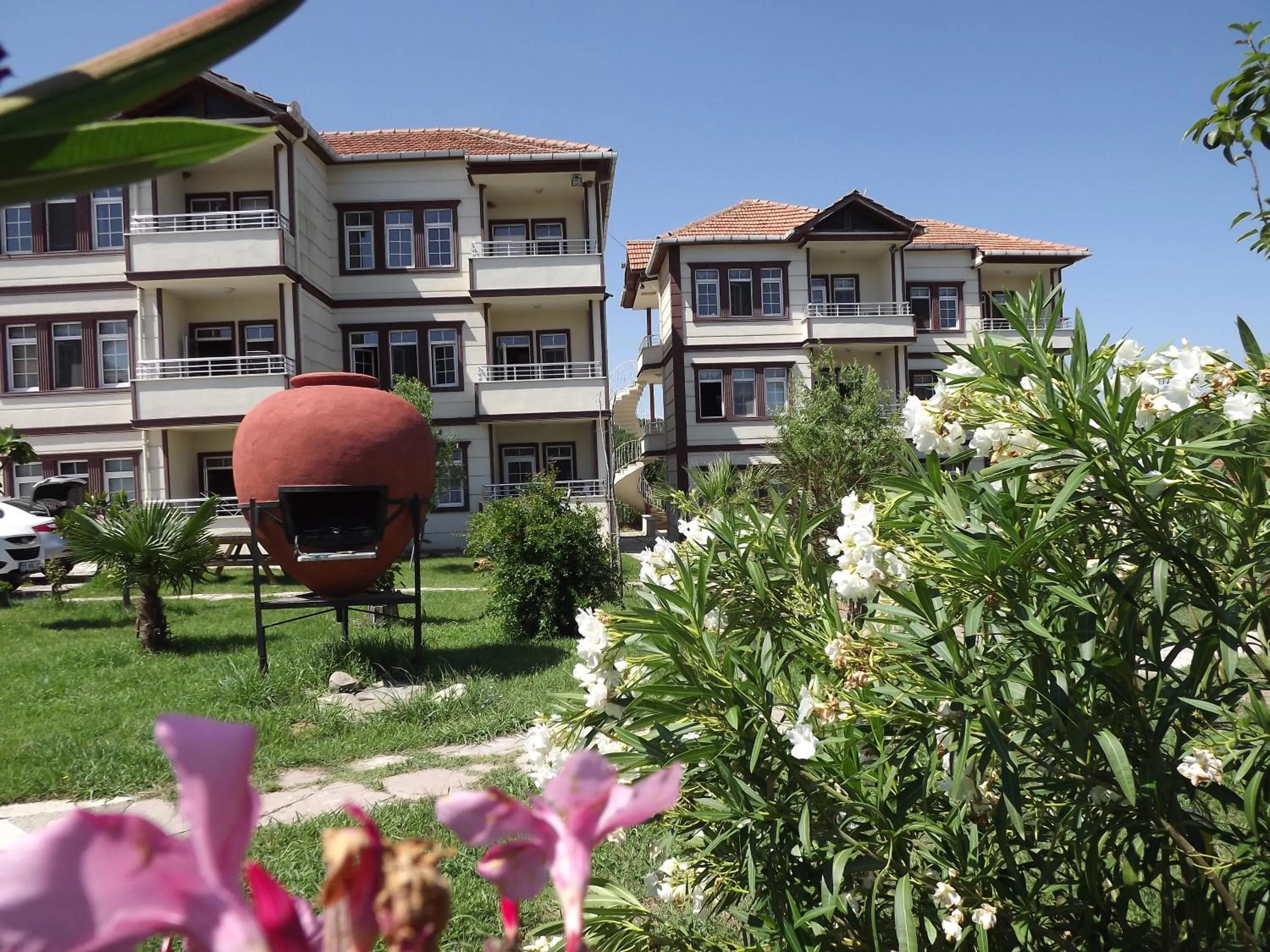 Hamsilos Apart Hotel