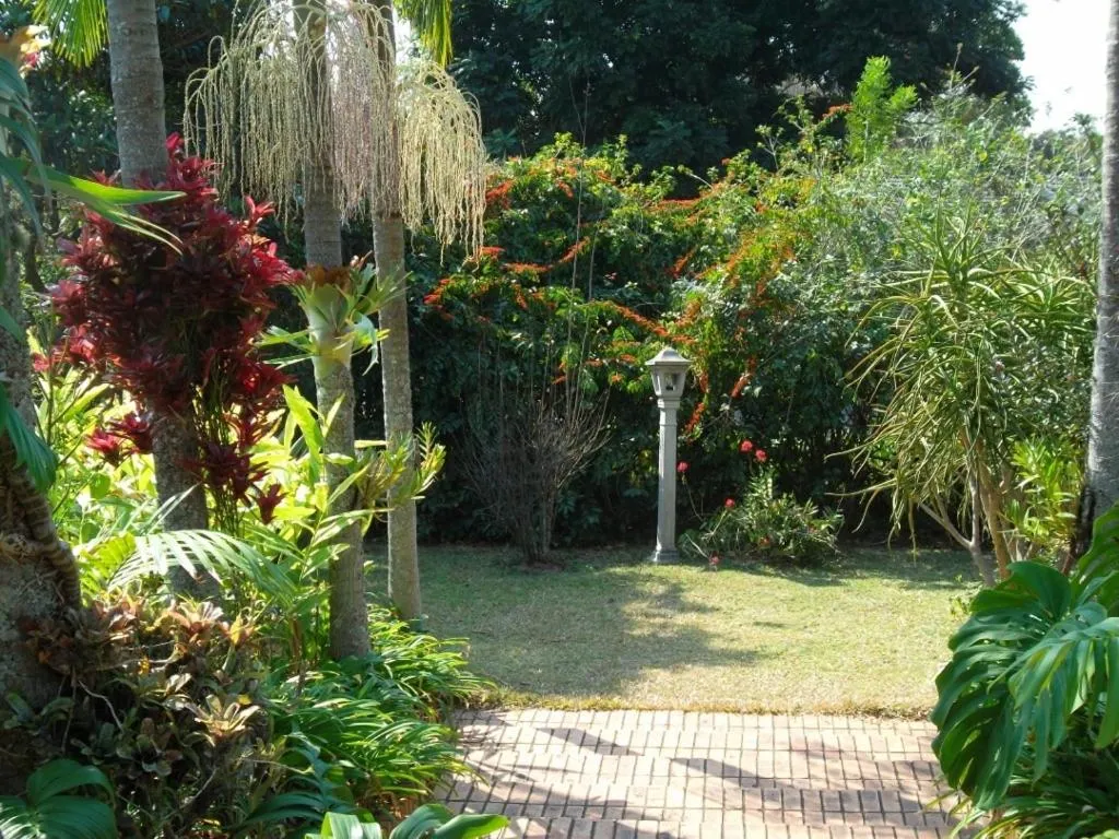 Garden in Ku De Ta B&B