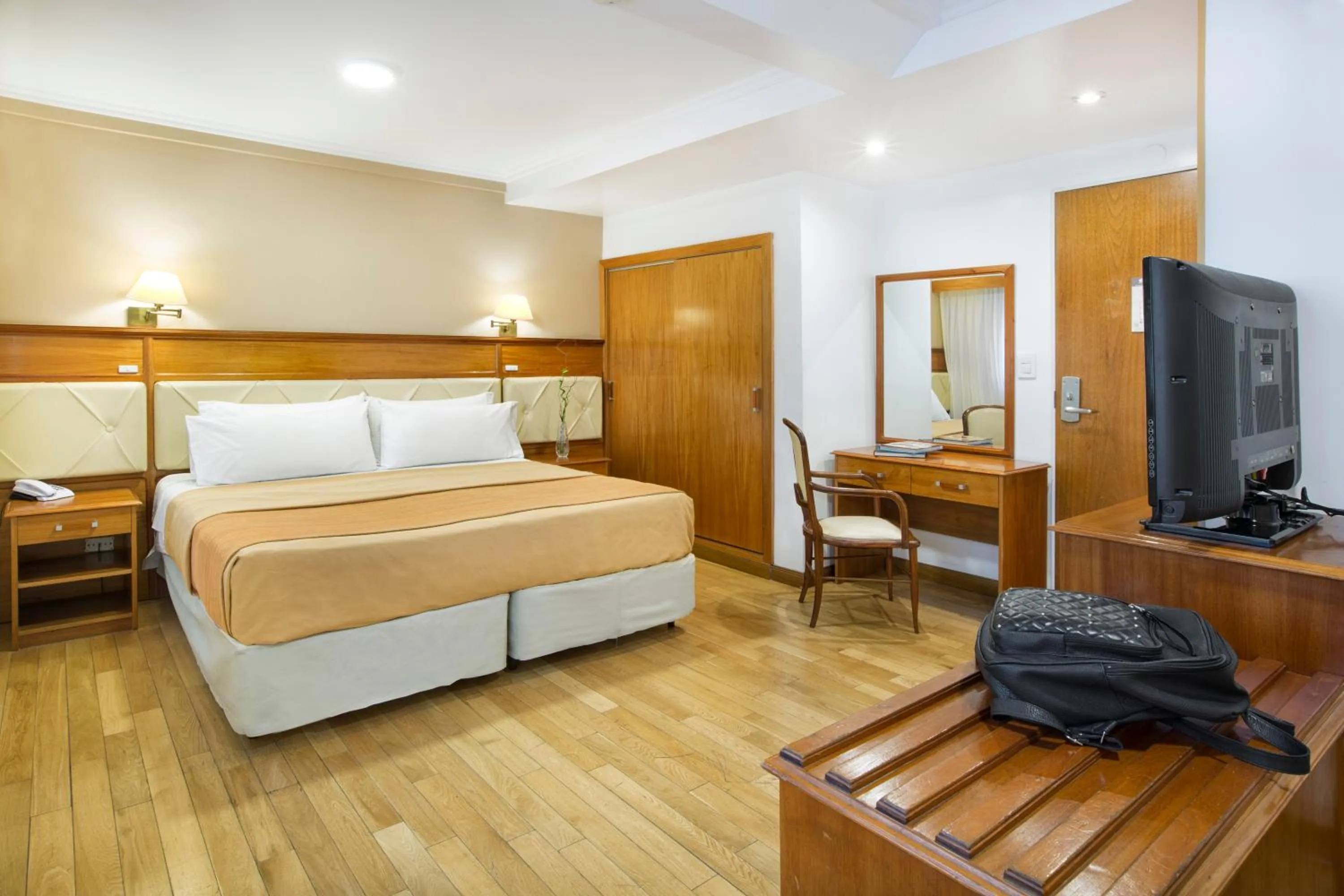 Bedroom, Bed in Hotel Sheltown