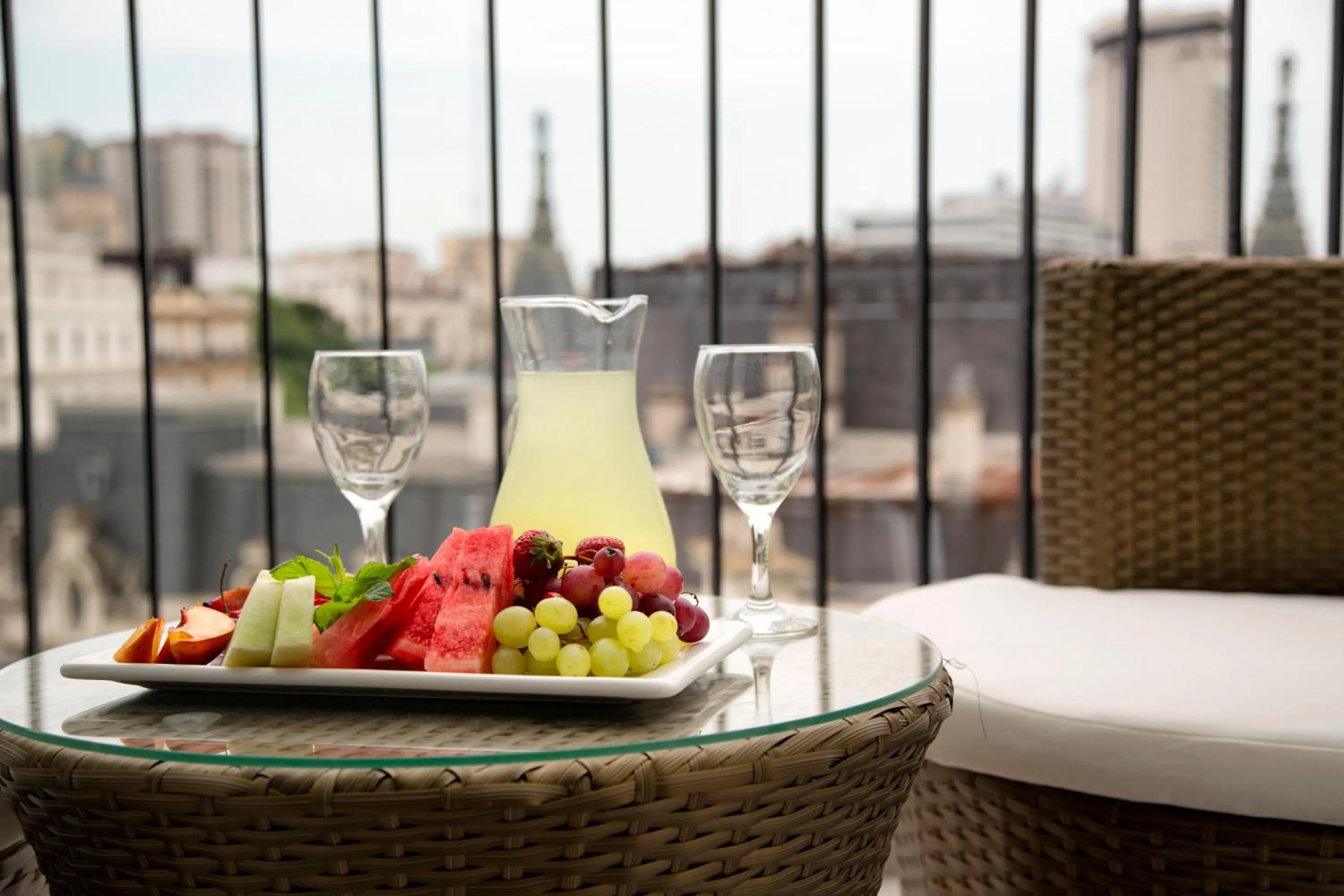 Food and drinks in Hotel Sheltown