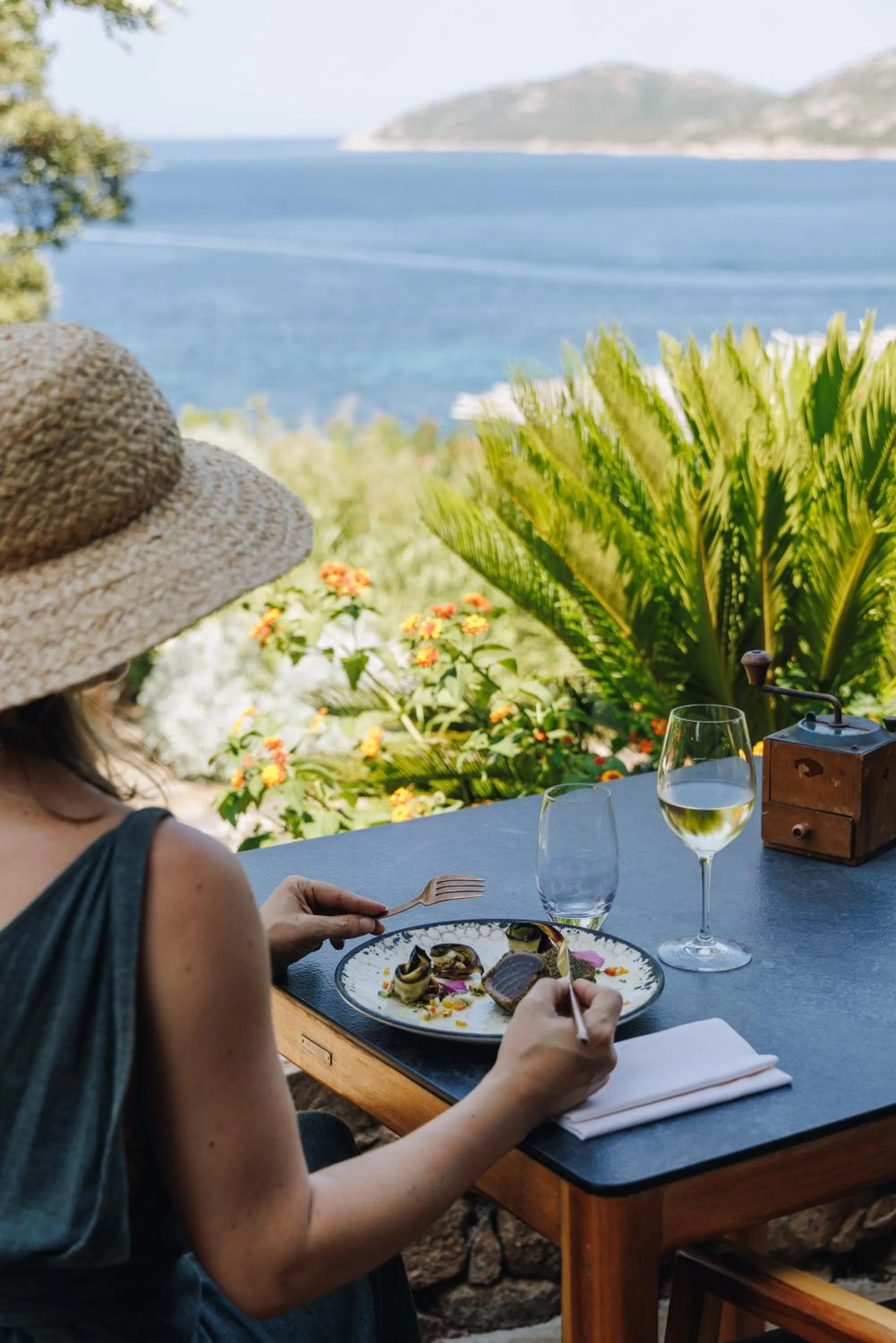 Restaurant/places to eat in U Capu Biancu