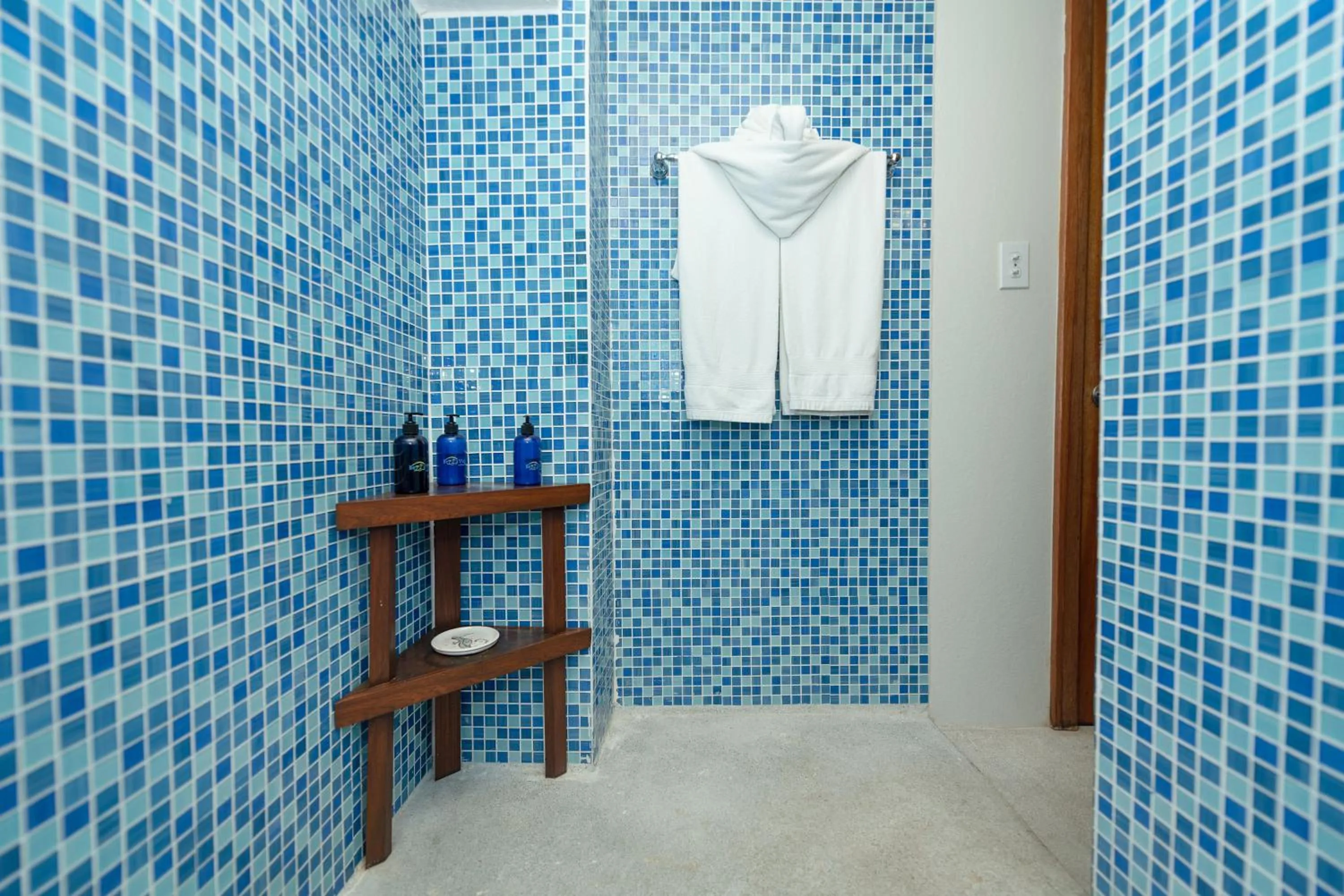 Bathroom in Bella Vista Resort Belize