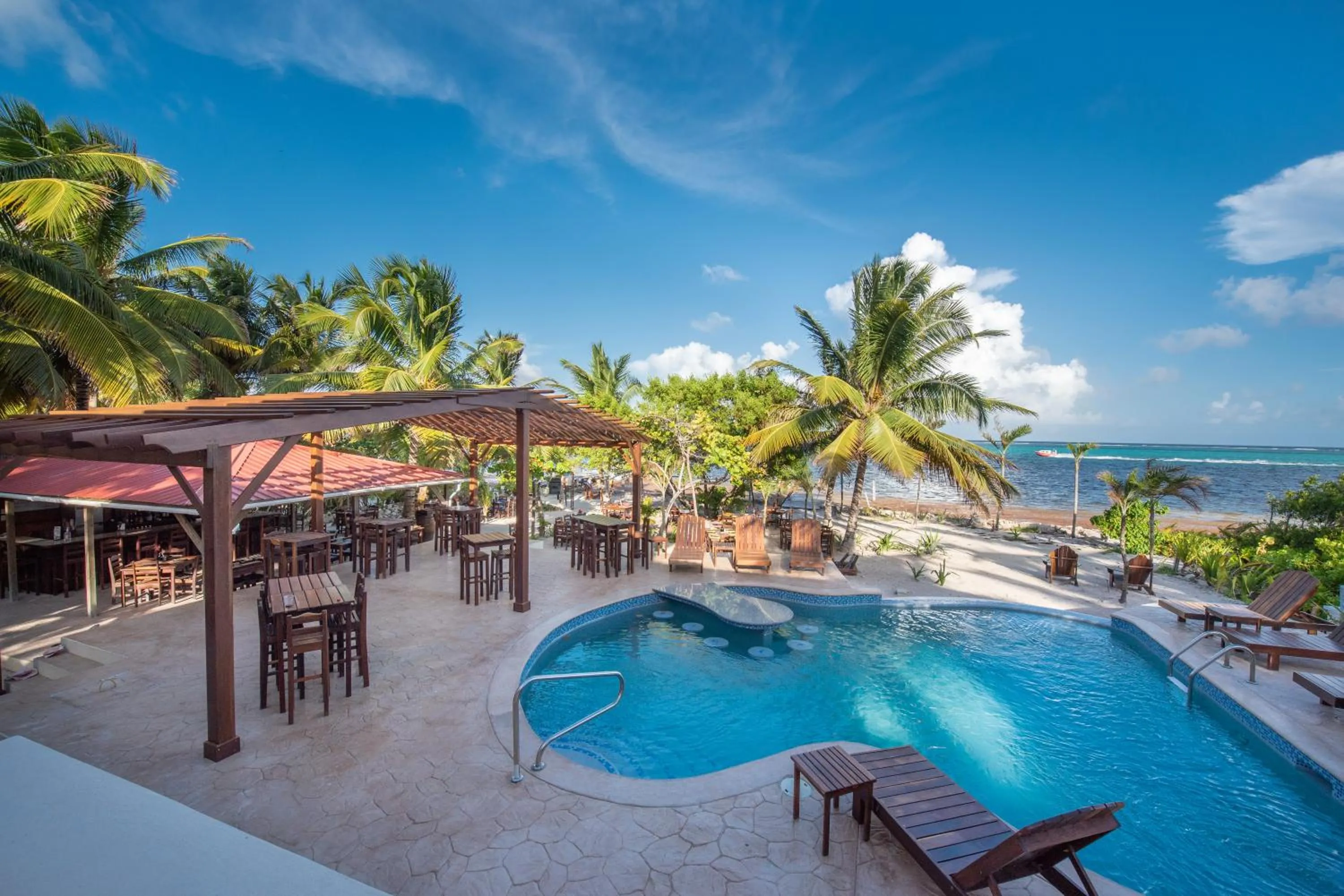 Restaurant/places to eat in Bella Vista Resort Belize