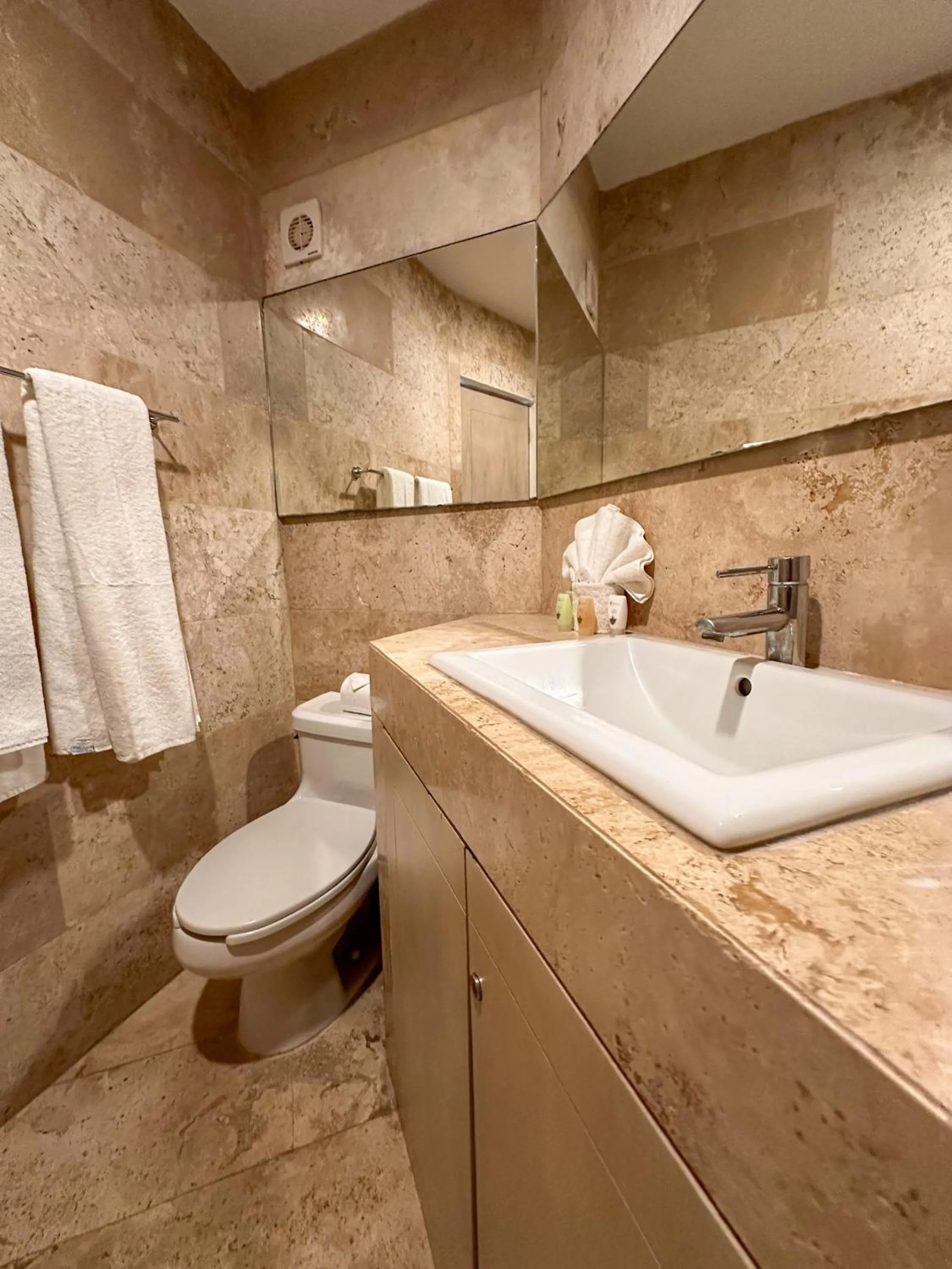 Bathroom in Hotelito del Mar Playa del Carmen