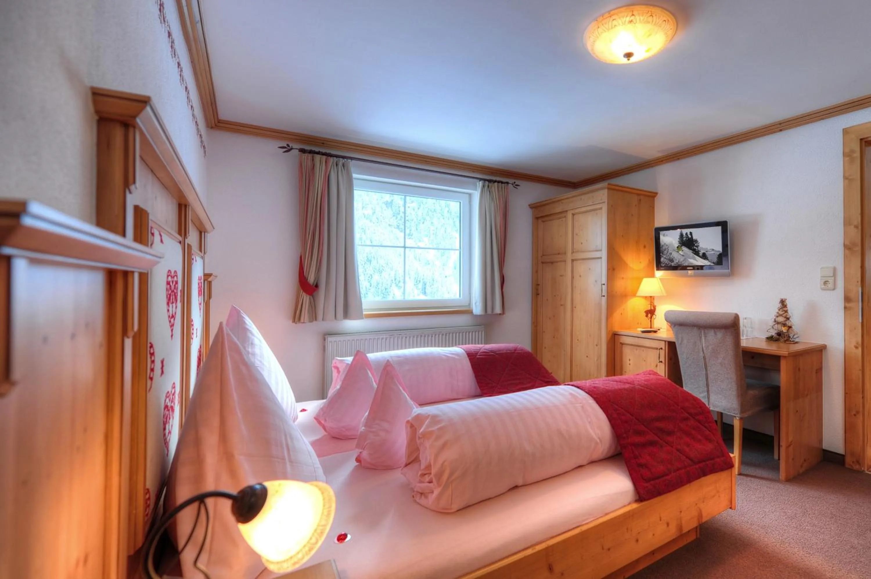 Bedroom, Bed in Hotel Dorfstadl