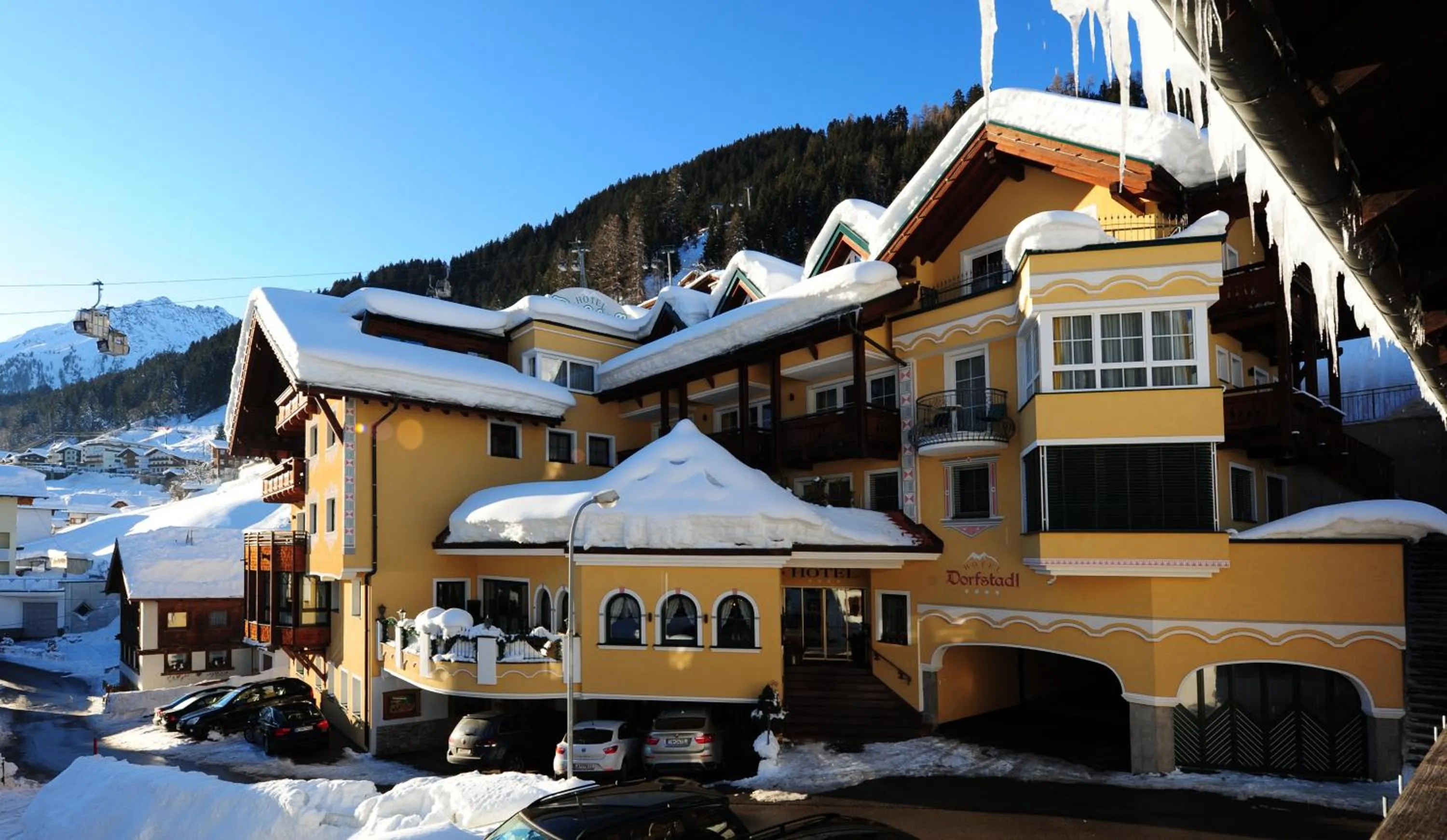 Facade/entrance in Hotel Dorfstadl