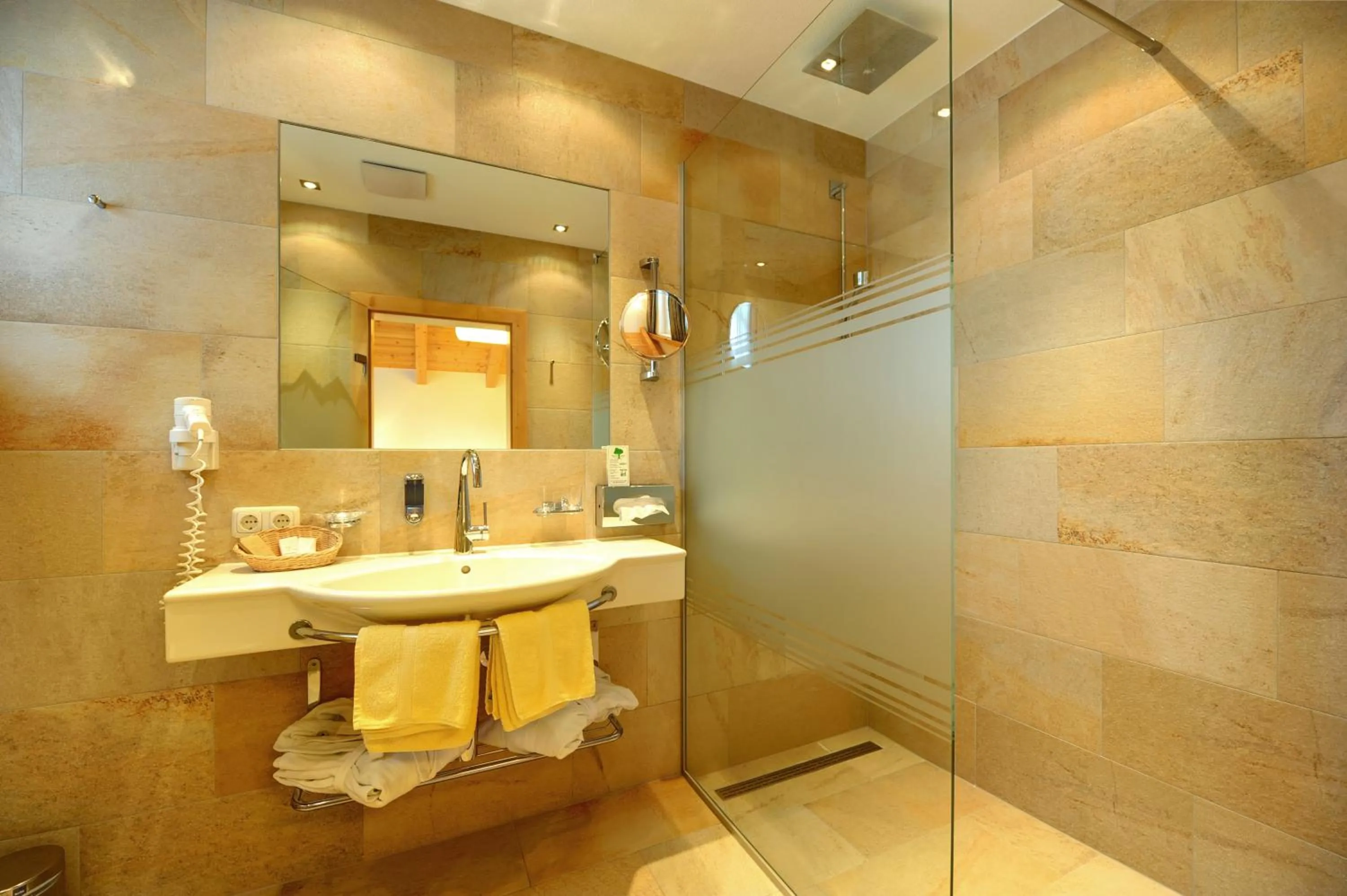 Bathroom in Hotel Dorfstadl