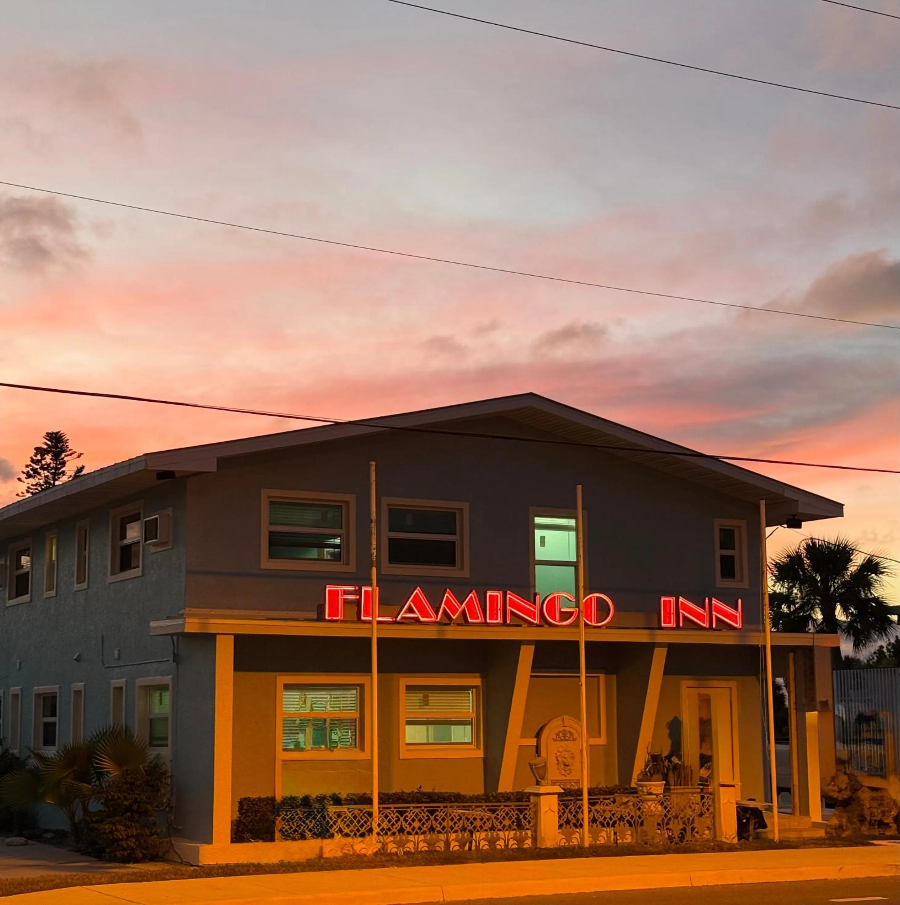 Flamingo Inn