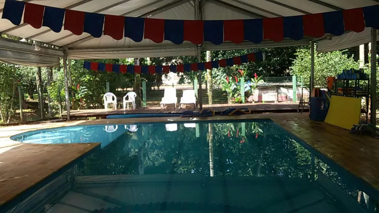 Swimming pool in Aconchego 3 dorms, piscina, churrasq em Condomínio Fechado