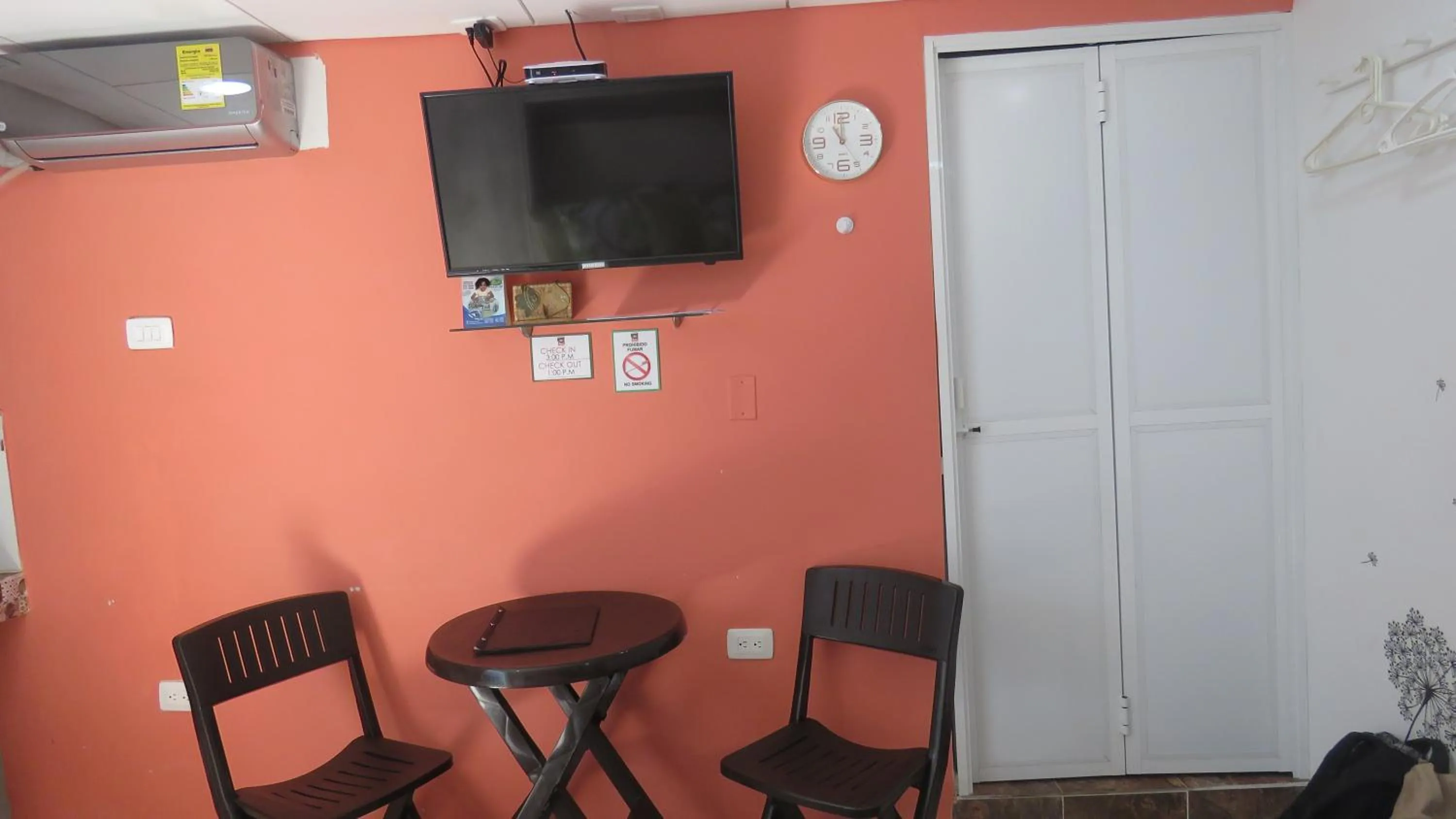 Posada J&J Forbes - 1