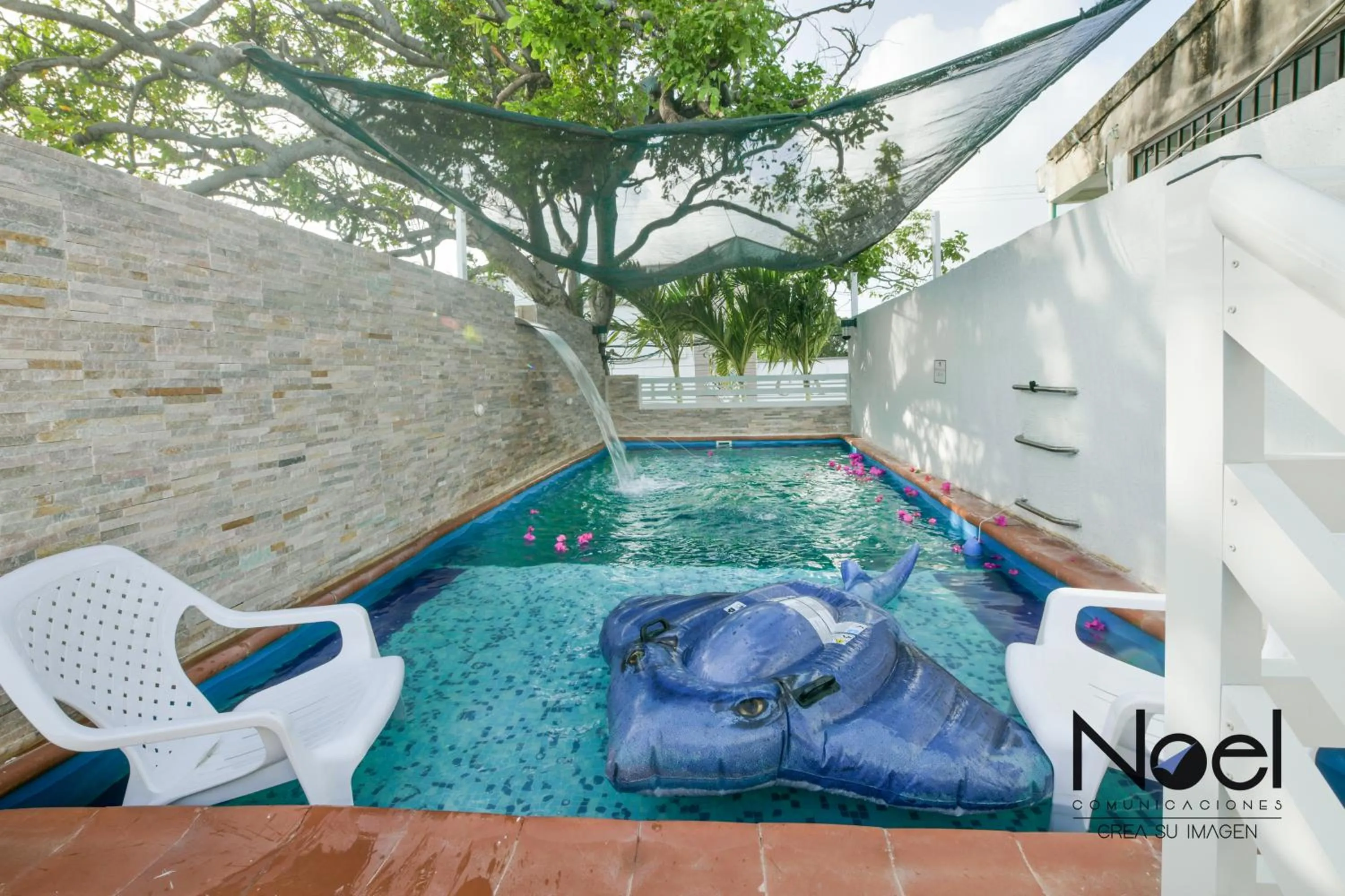 Swimming pool in Posada J&J Forbes - 1