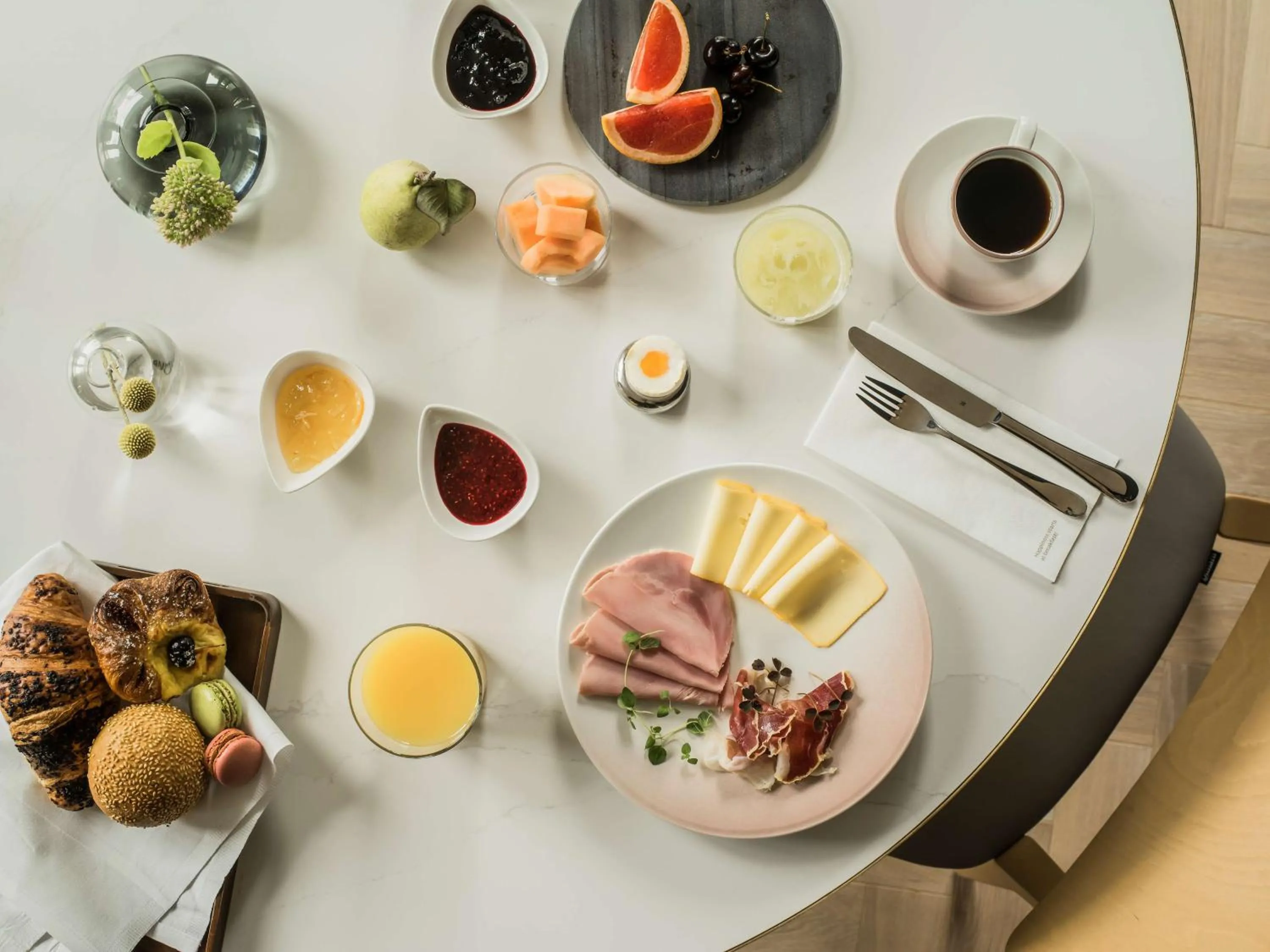 Breakfast in Hotel Norge by Scandic