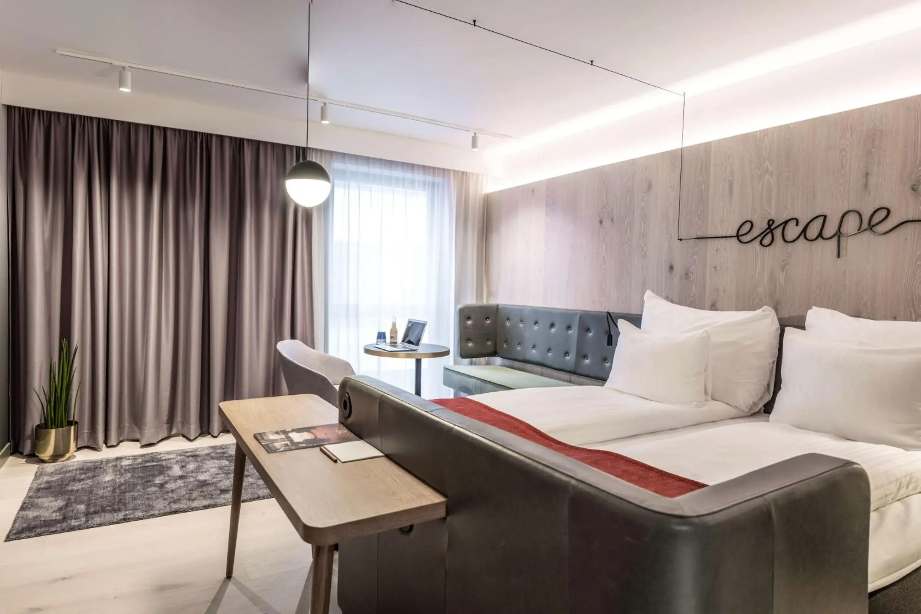Deluxe Double Room with Balcony in Hotel Norge by Scandic Deluxe Double Room with Balcony in Hotel Norge by Scandic
