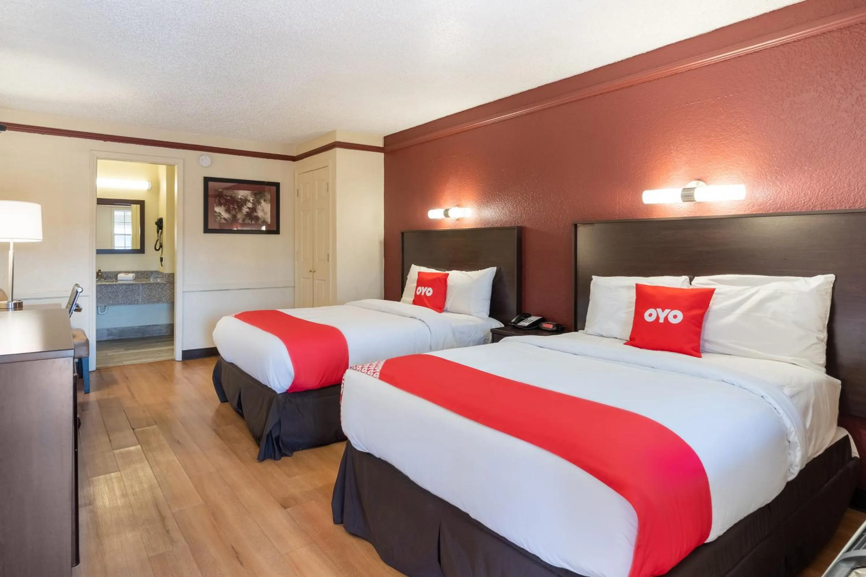 Bed in OYO Hotel Tulsa N Sheridan Rd & Airport