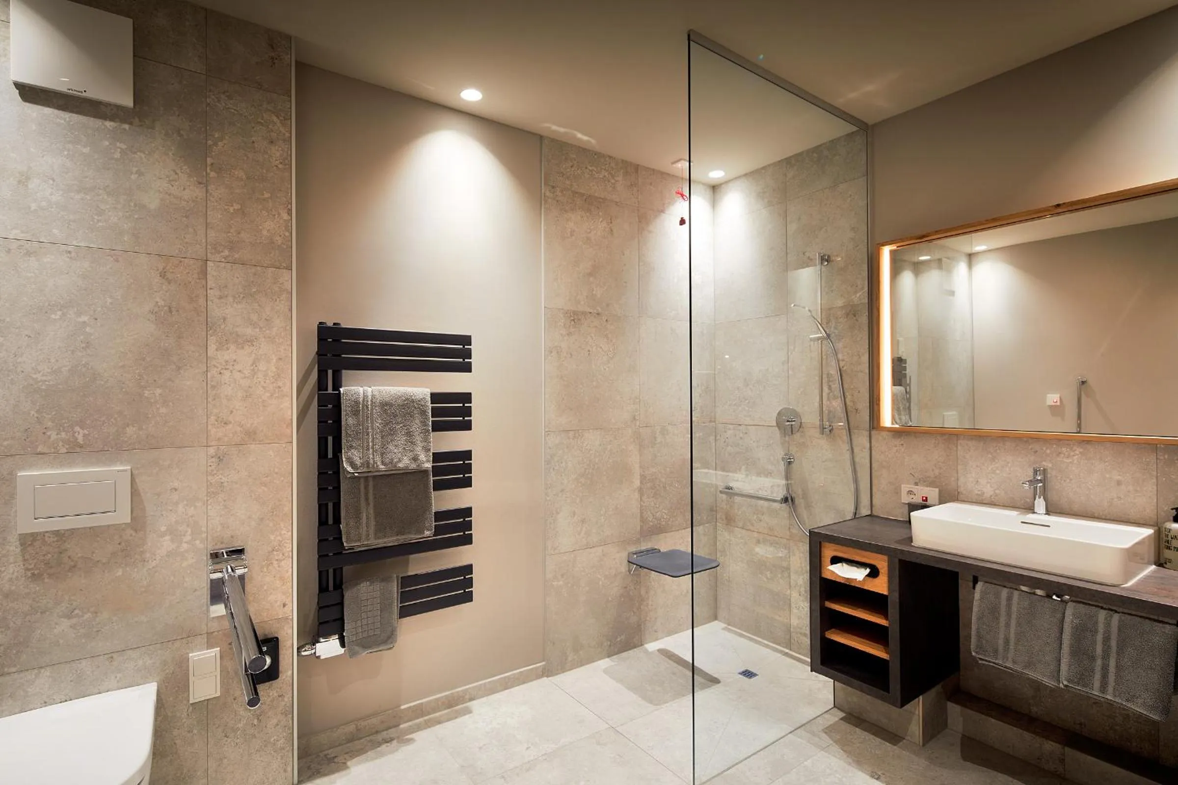 Shower in Gasthof Hotel Post