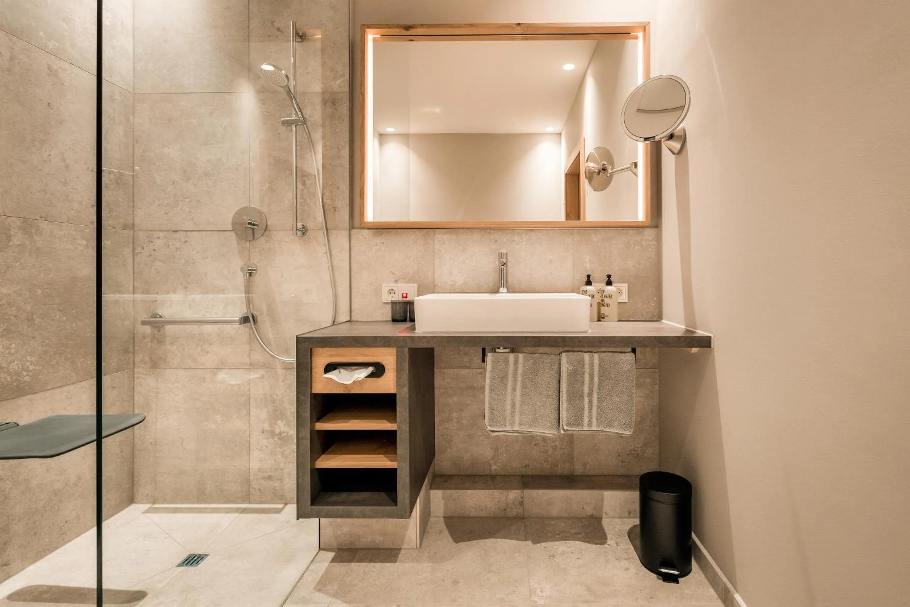 Shower in Gasthof Hotel Post