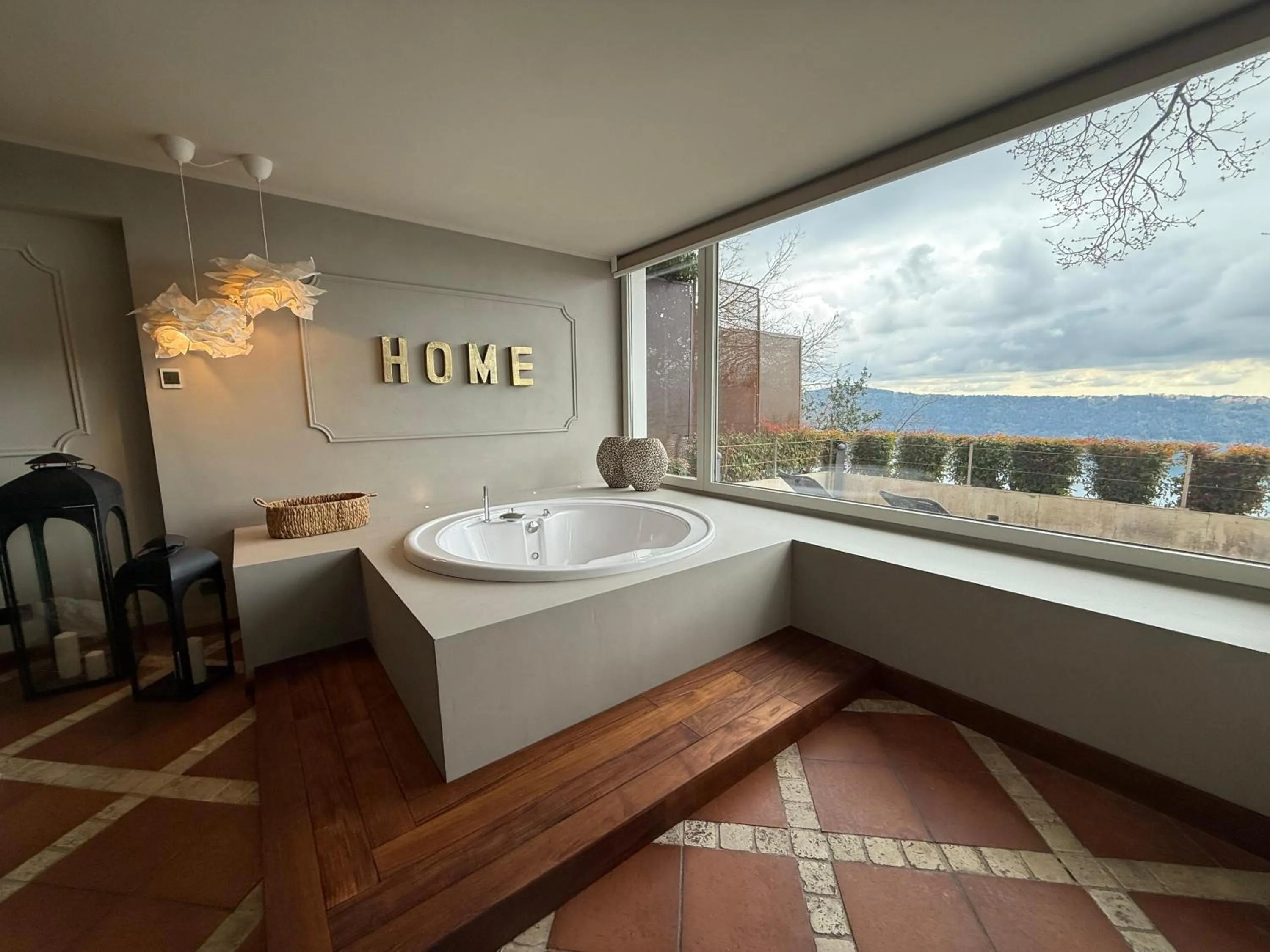 Hot Tub, Bed in La Locanda Del Pontefice - Luxury Country House