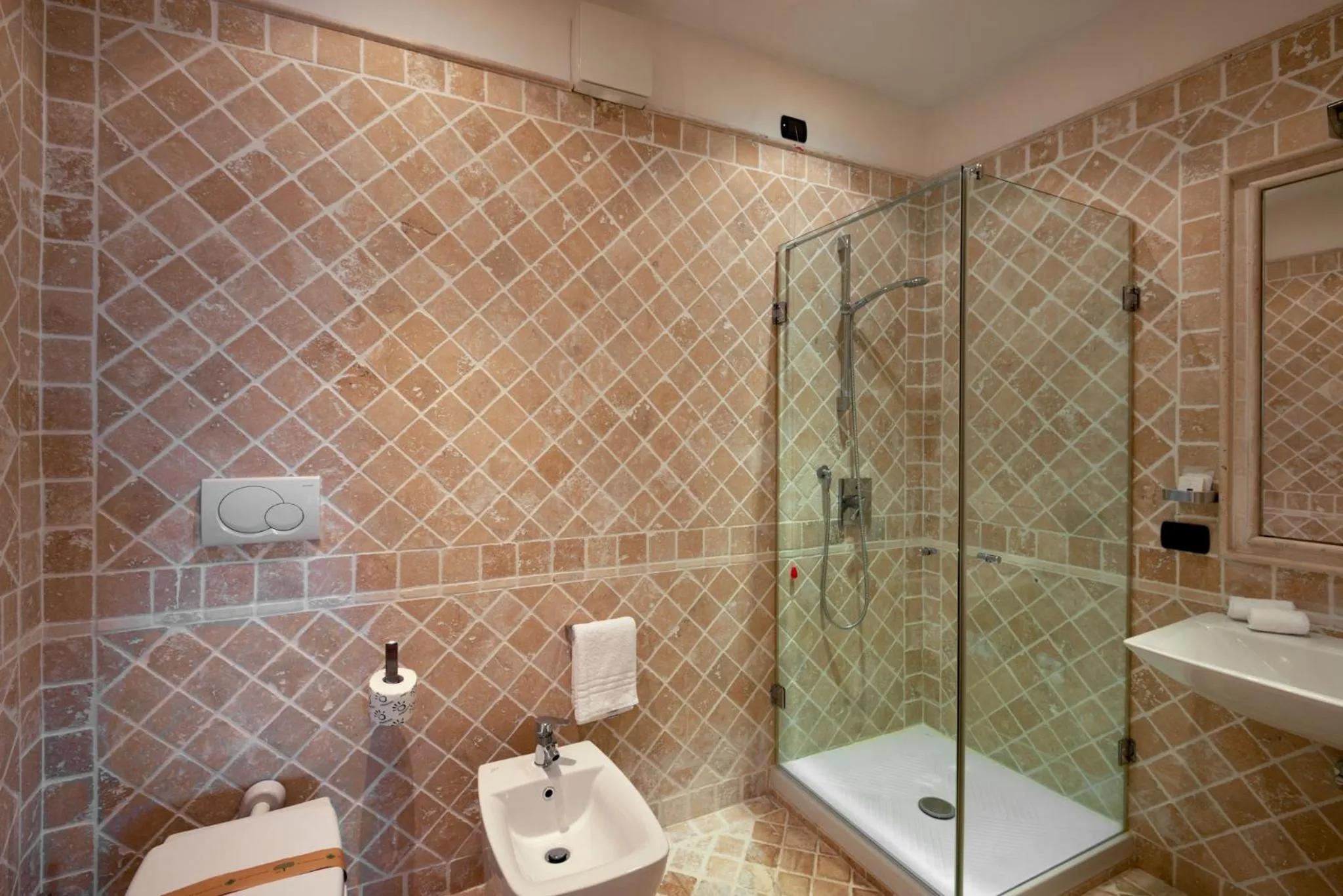 Shower in La Locanda Del Pontefice - Luxury Country House