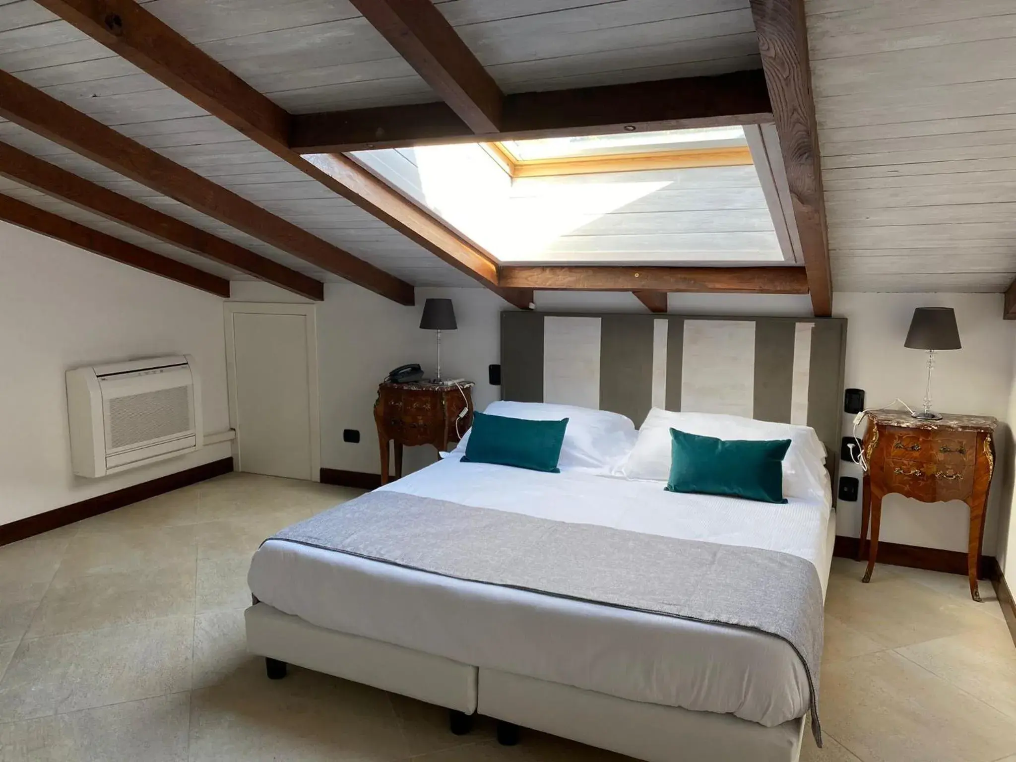 Double Room - Attic in La Locanda Del Pontefice - Luxury Country House Double Room - Attic in La Locanda Del Pontefice - Luxury Country House