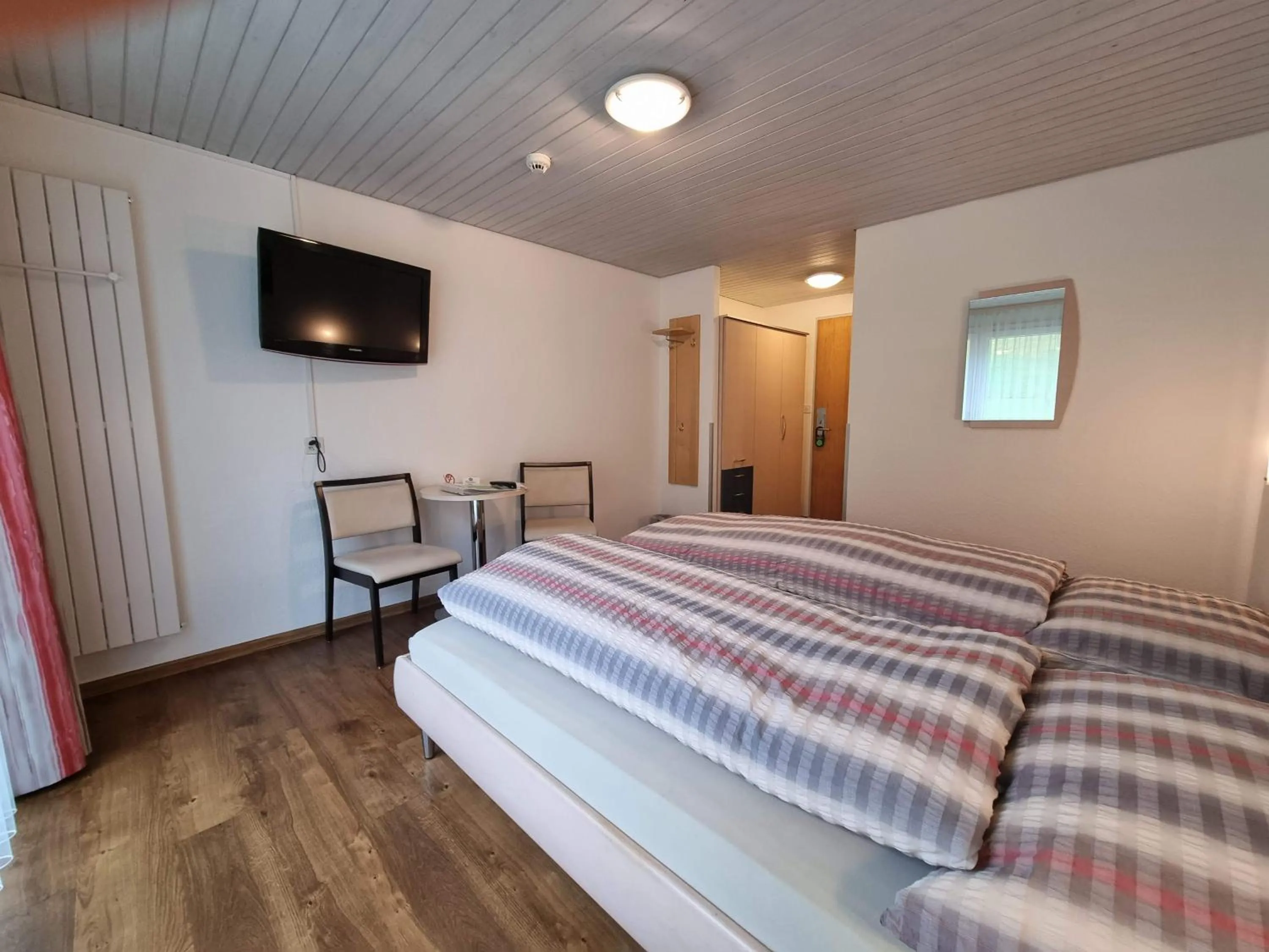 Photo of the whole room, Bed in Hotel Astoria