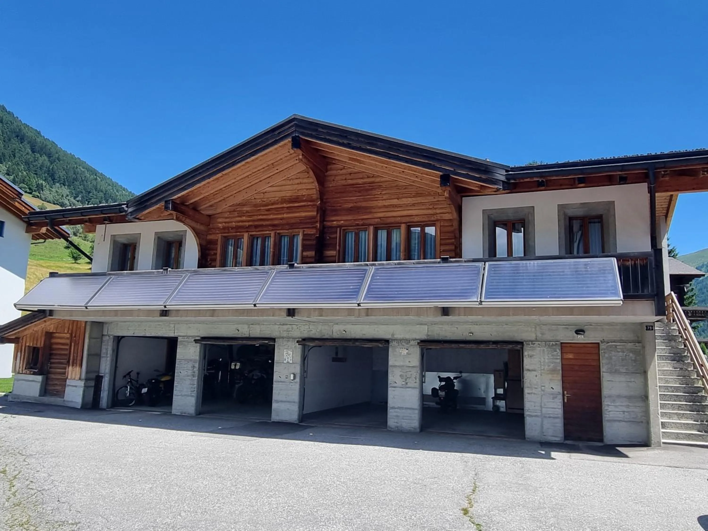 Photo of the whole room in Hotel Astoria