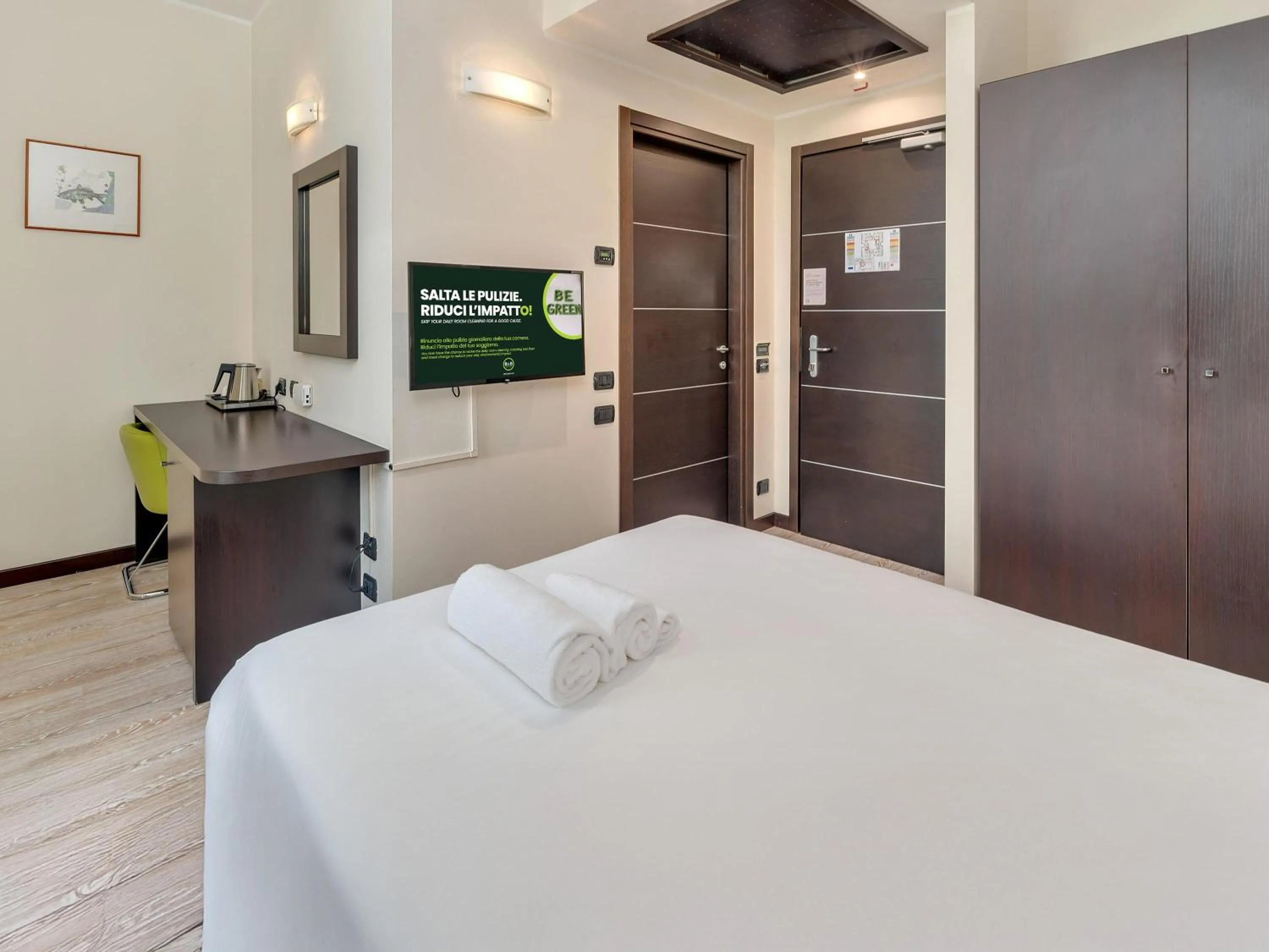 Photo of the whole room, Bed in B&B HOTEL Park Hotel Cassano