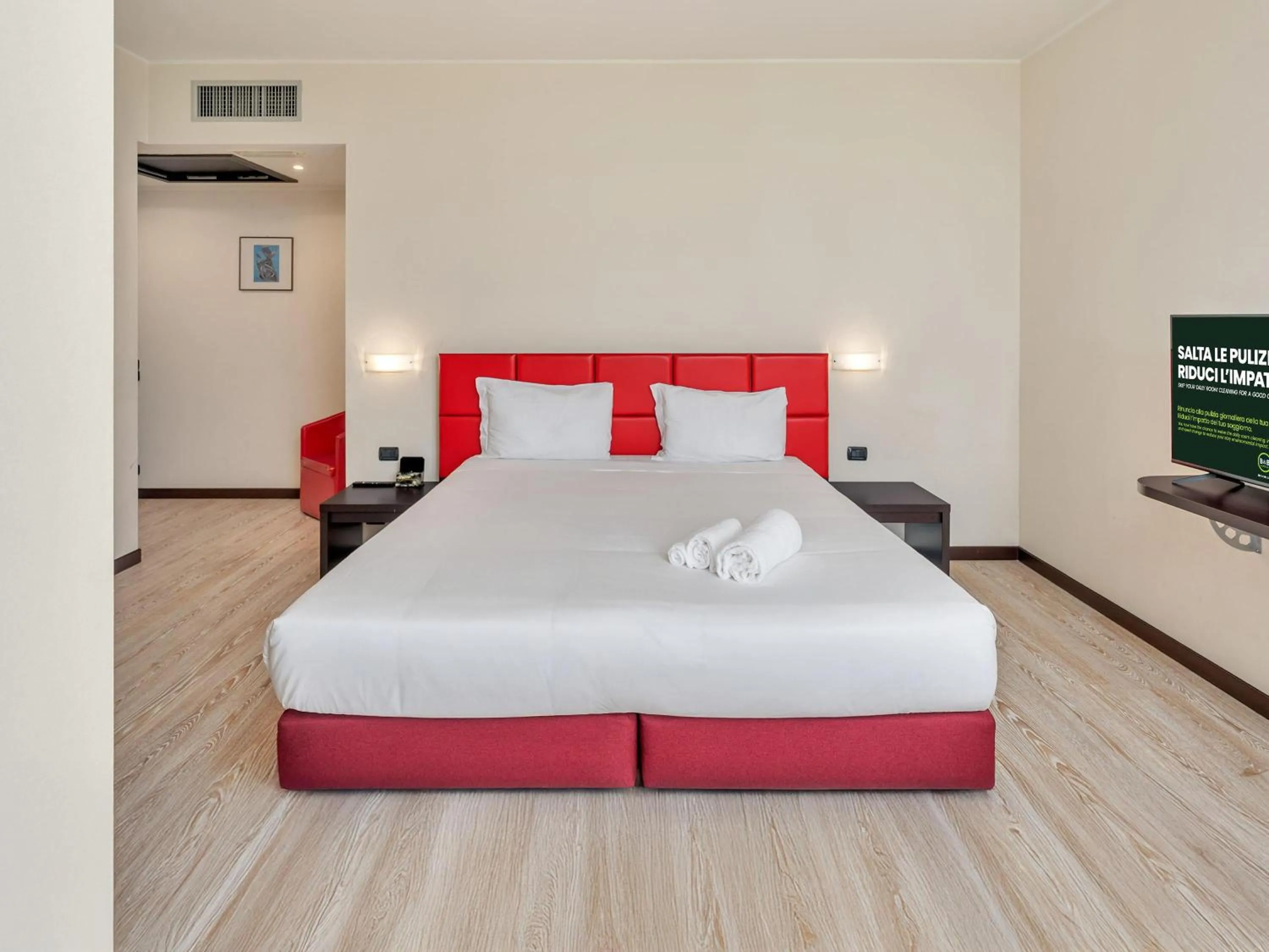 Photo of the whole room, Bed in B&B HOTEL Park Hotel Cassano