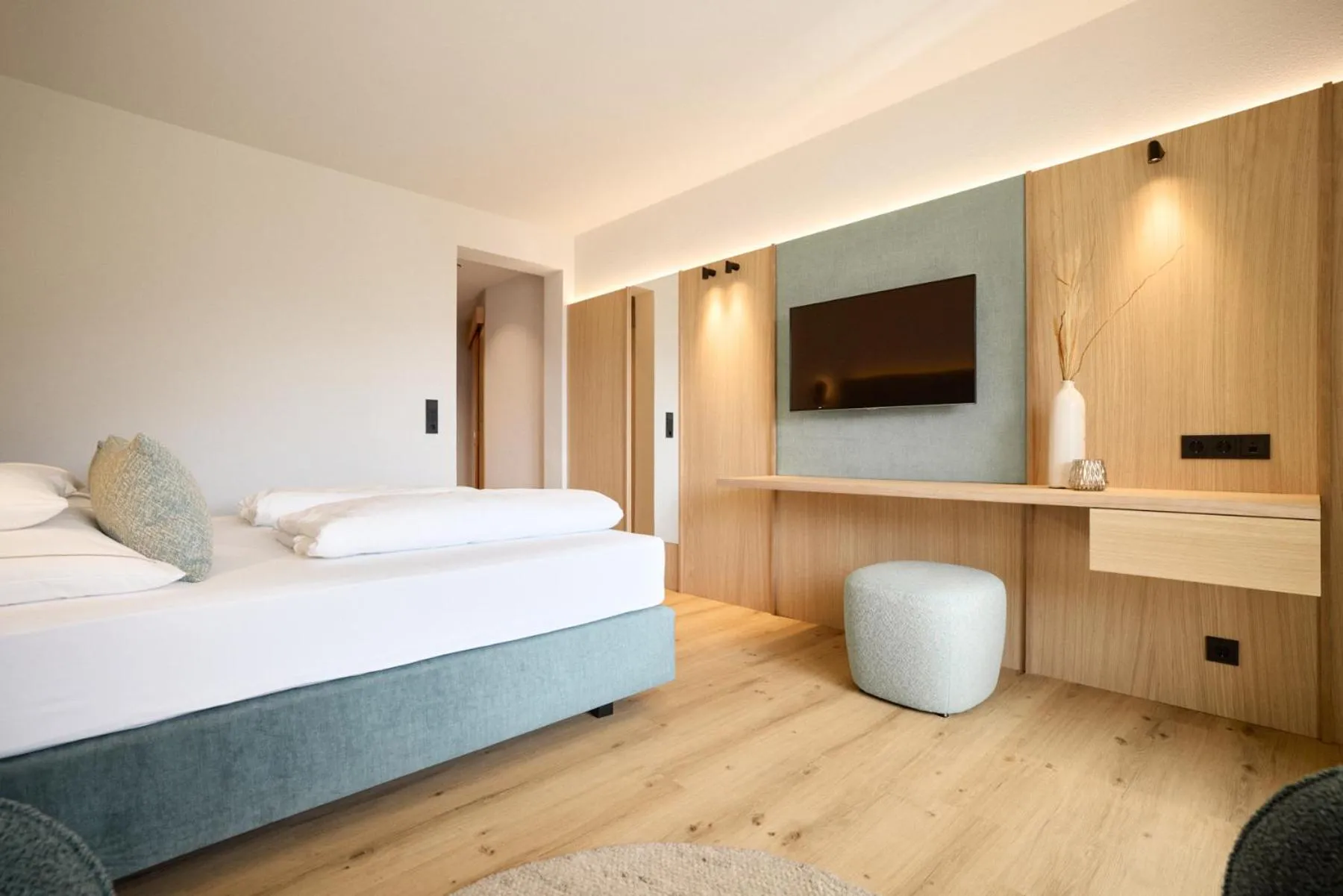 Photo of the whole room, Bed in Das Schlössl