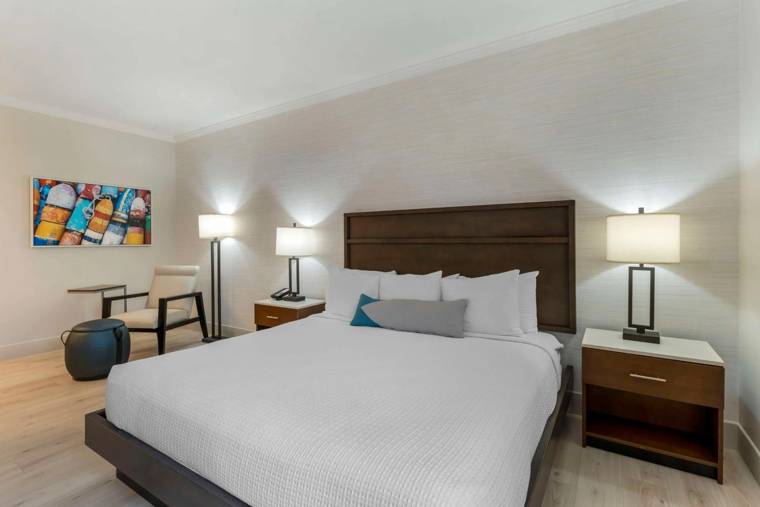 Bedroom, Bed in Best Western Plus All Suites Inn