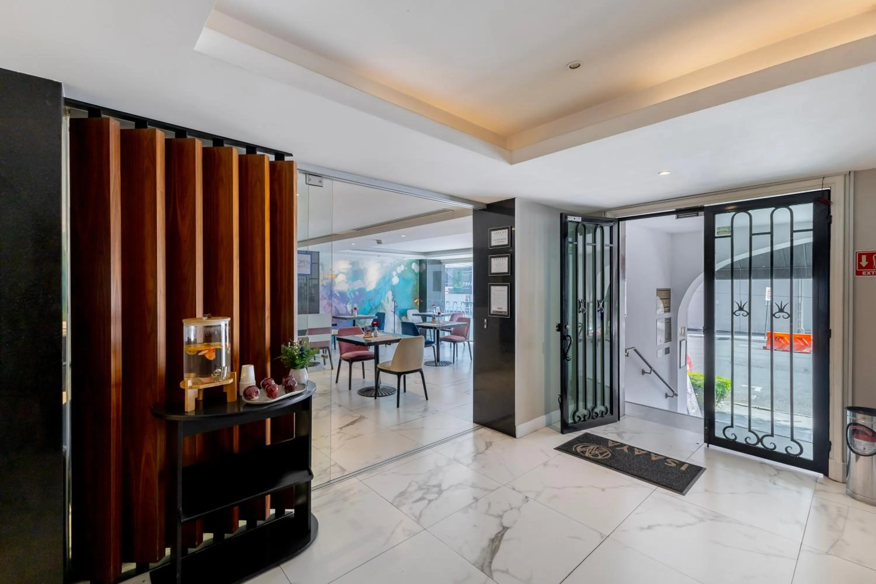 Seating area in Isaaya Hotel Boutique by WTC