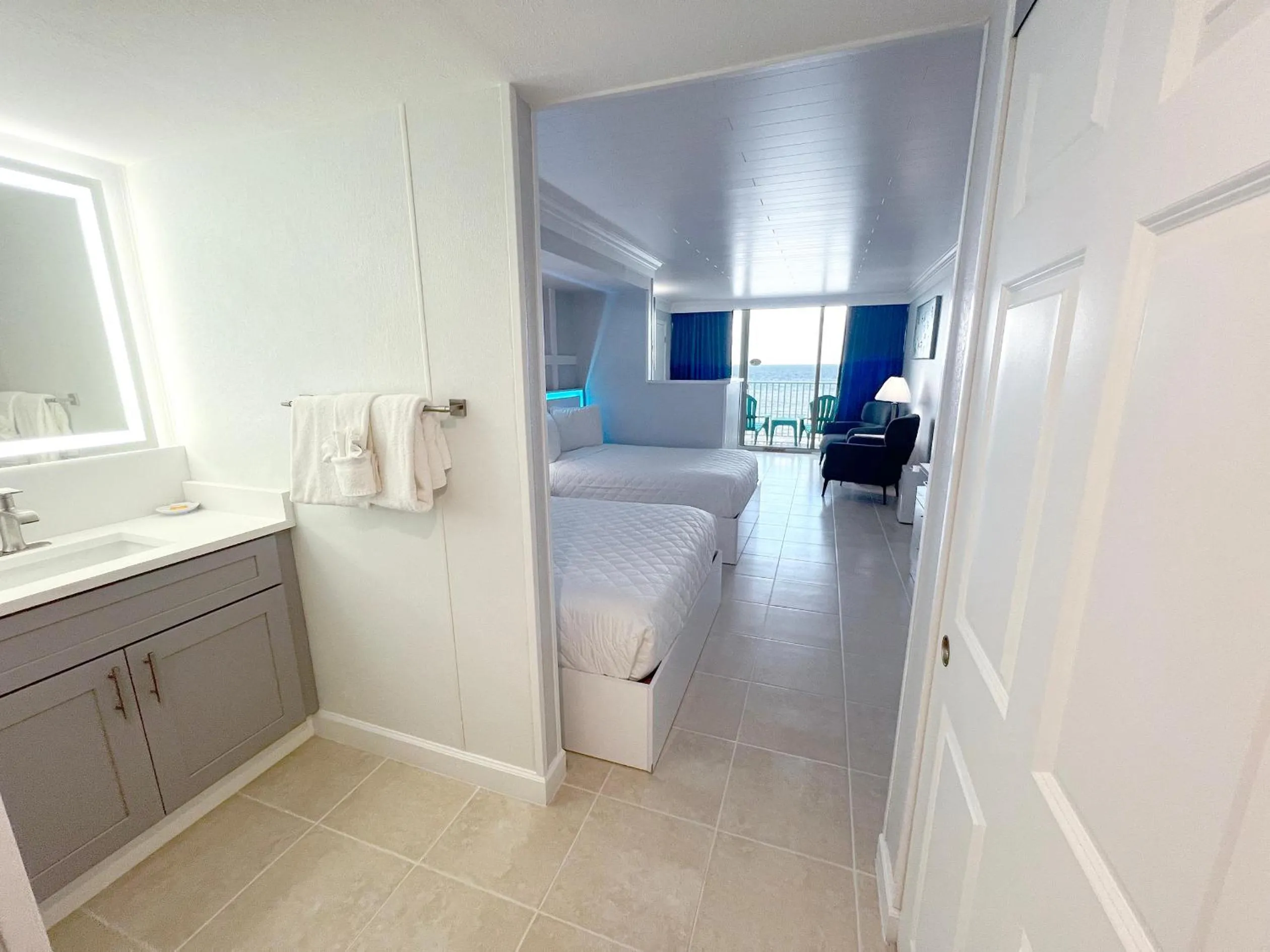 Facade/entrance in Lani Kai Island Resort