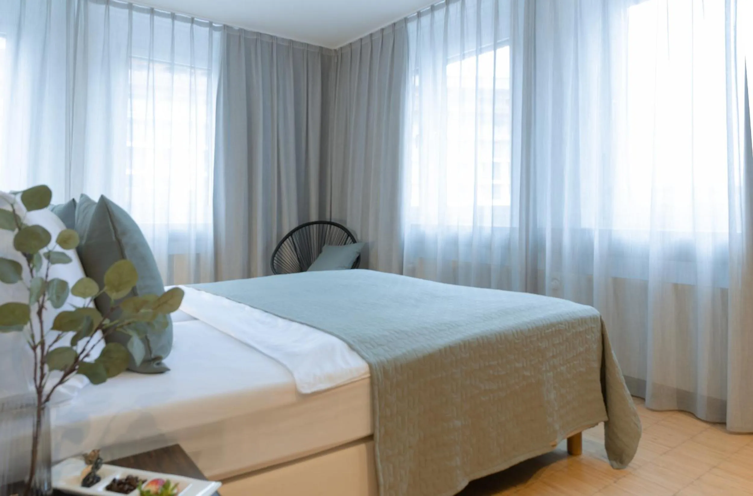 Bed in Paragon Apartments