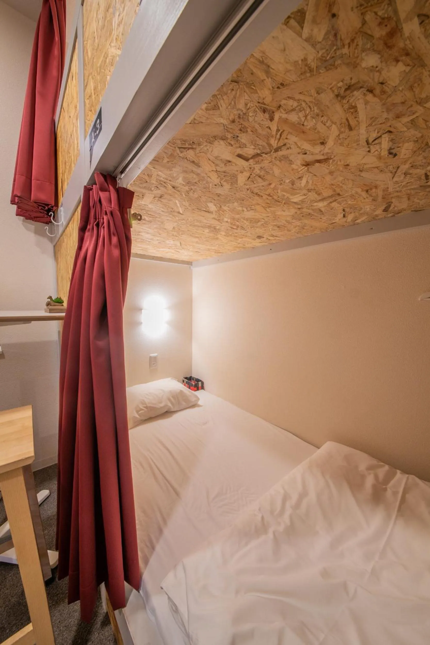 Bed in KIZUNA HOTEL Gojo Kiyomizu-dera Kamogawa