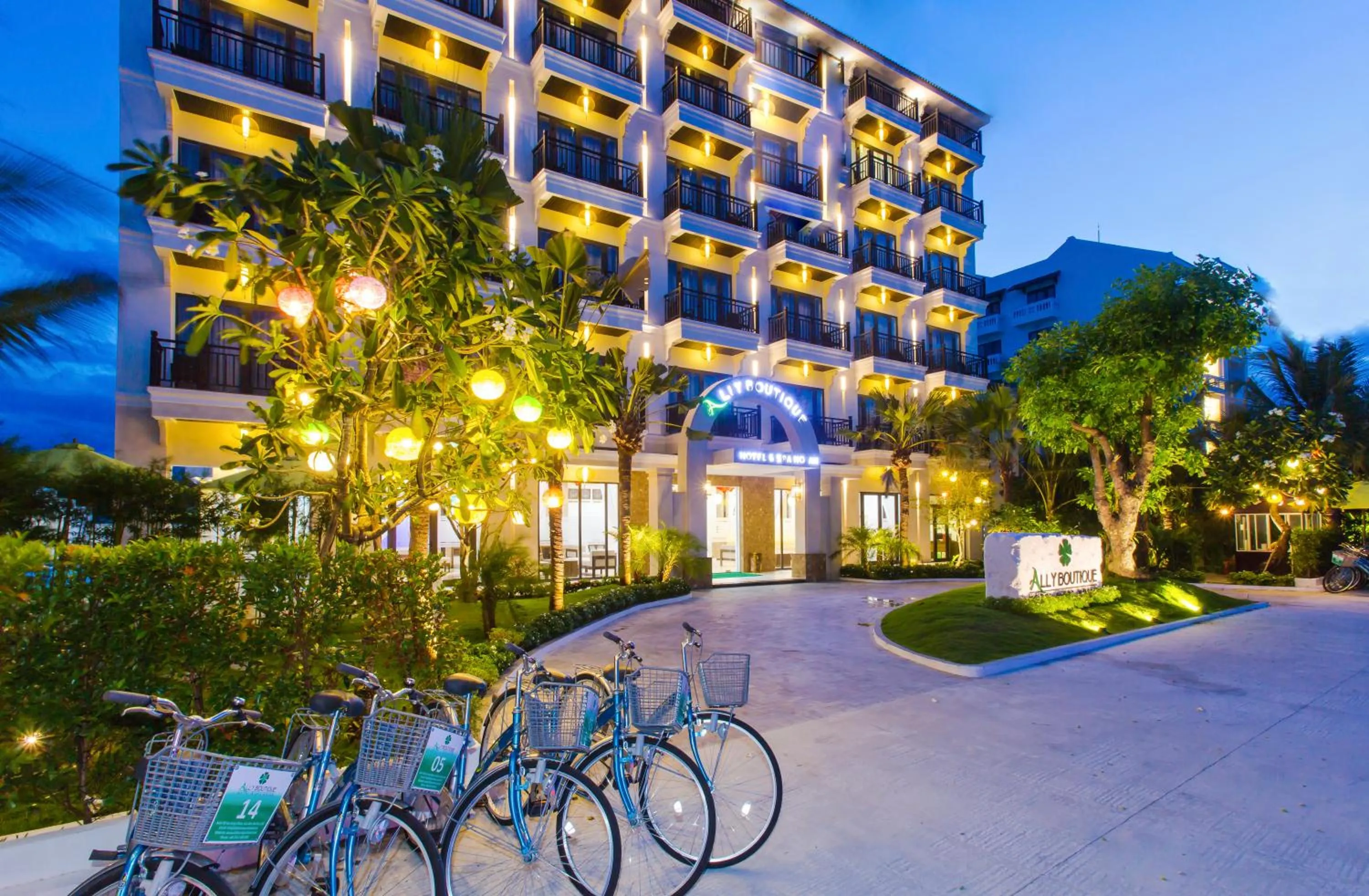 Facade/entrance in Ally Beach Boutique Hotel Hoian