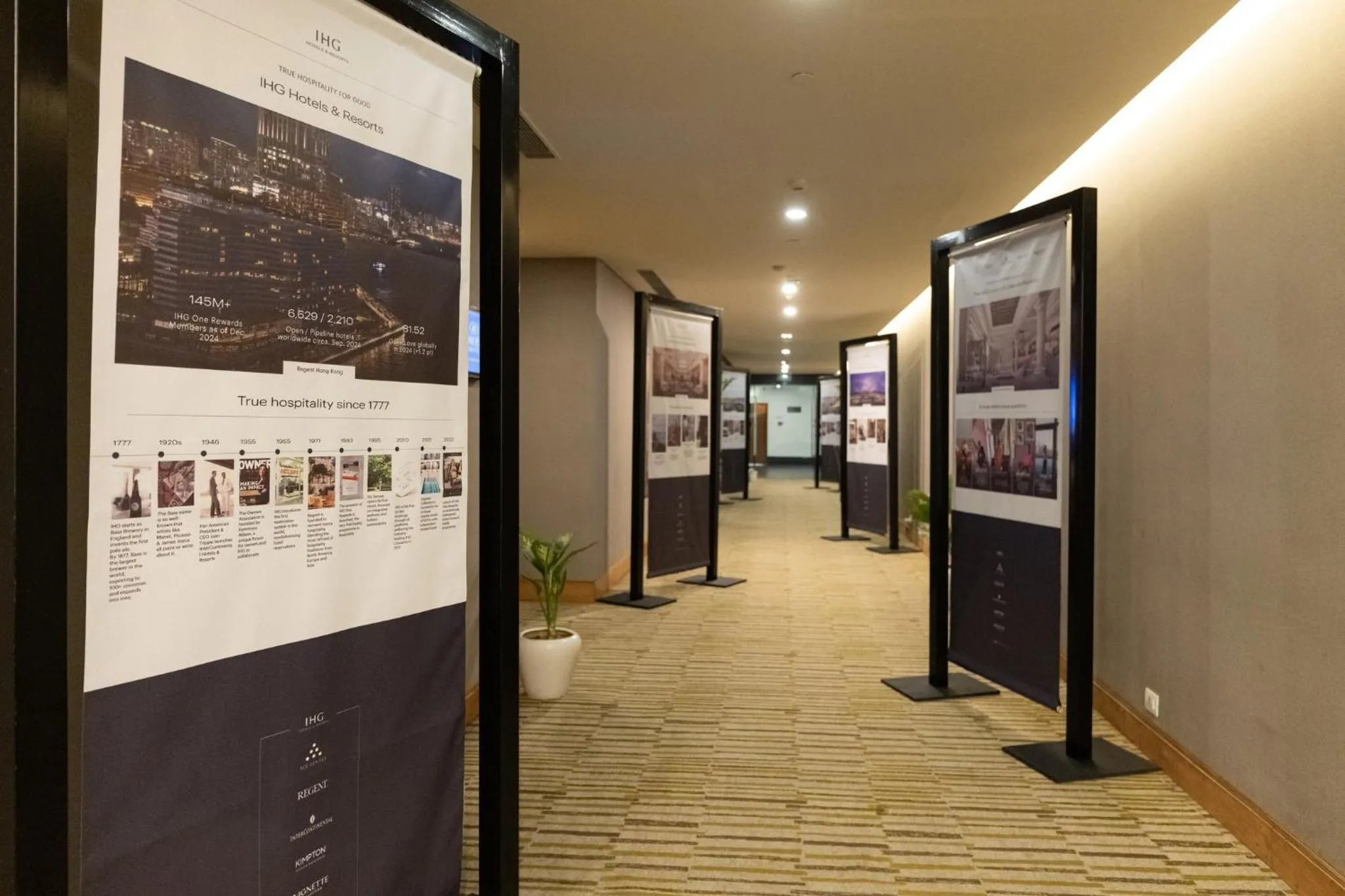 Meeting/conference room in Crowne Plaza Today Gurugram by IHG