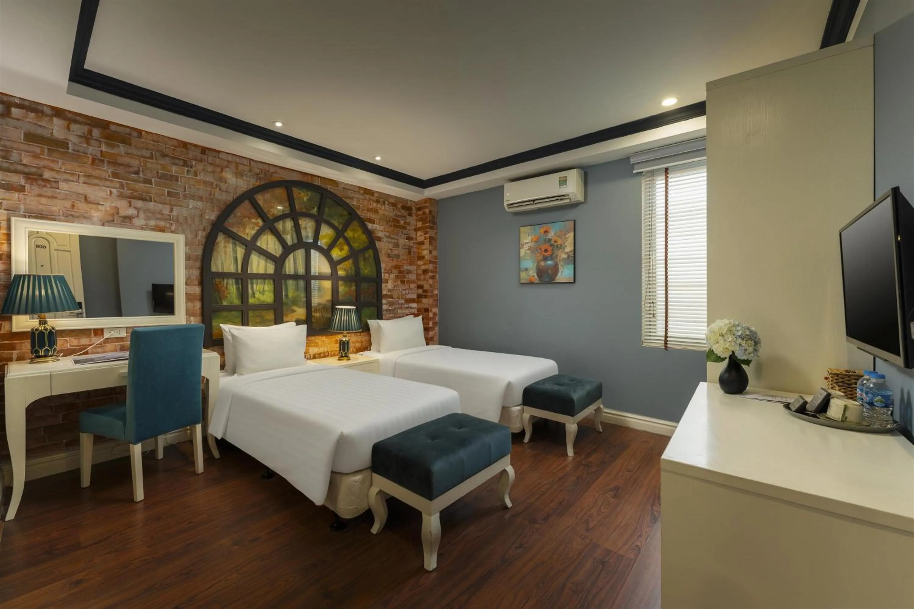 Bed in Hanoi La Selva Hotel