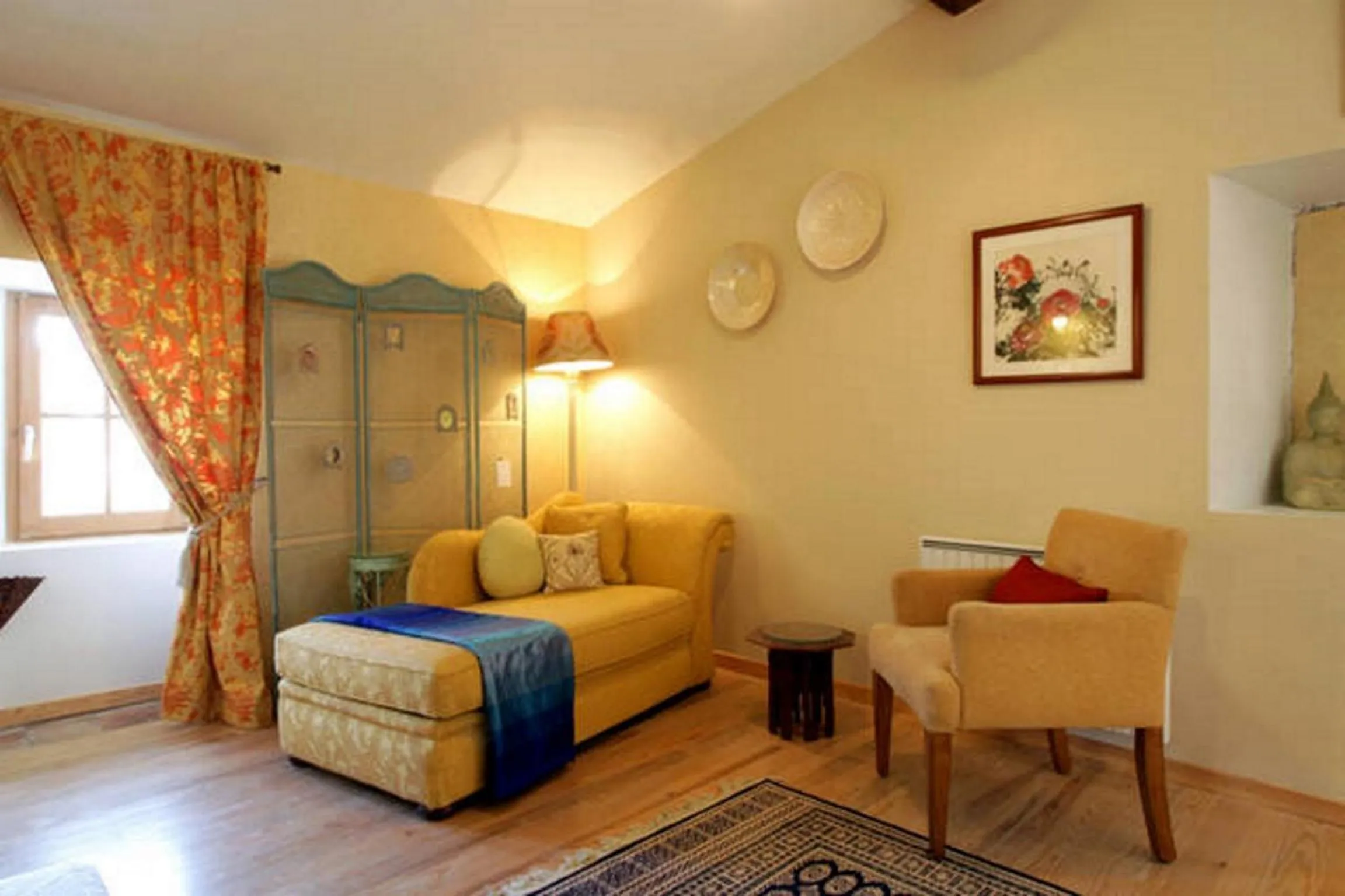 Bedroom in Maison de Textile