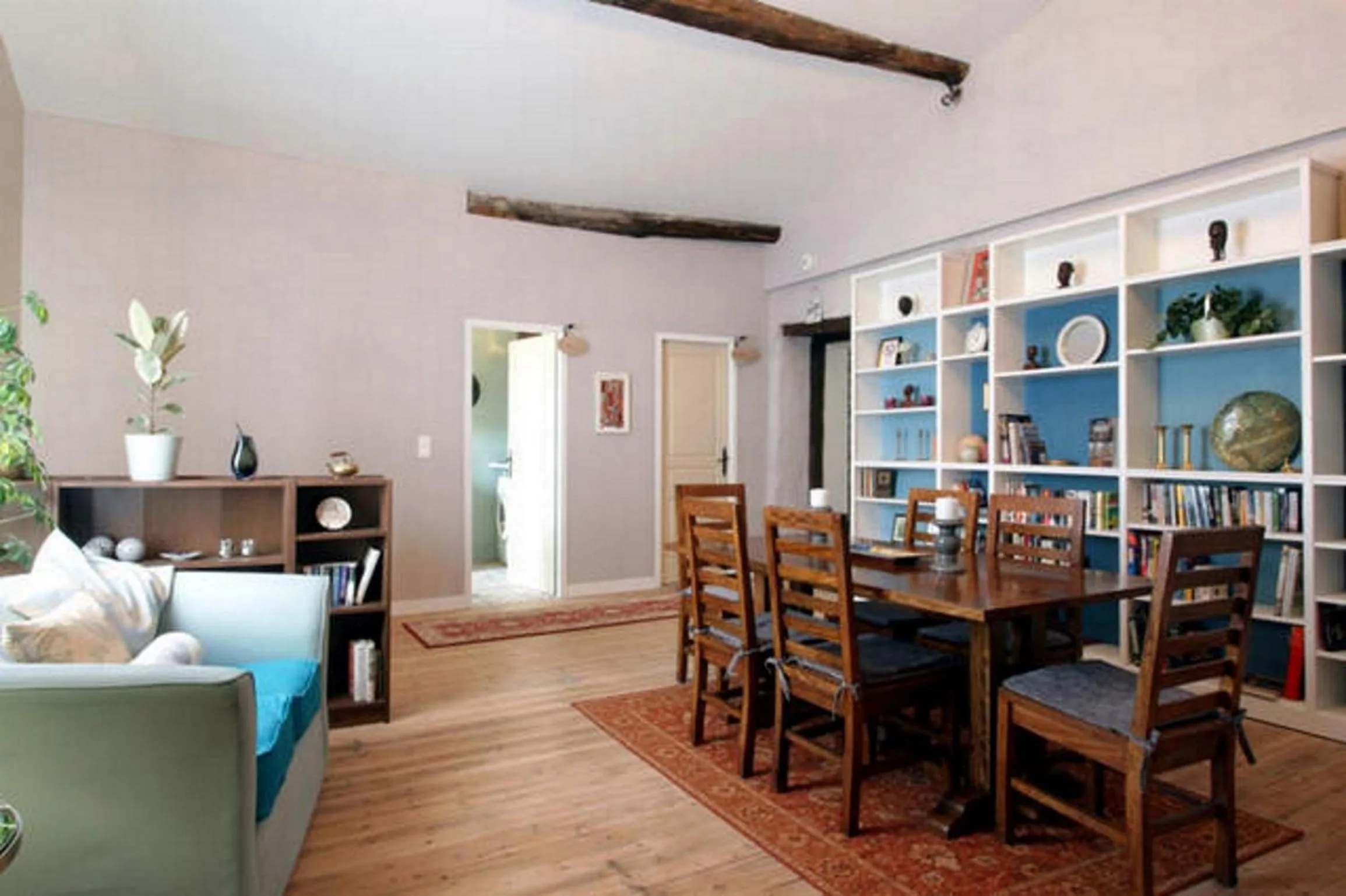 Library in Maison de Textile