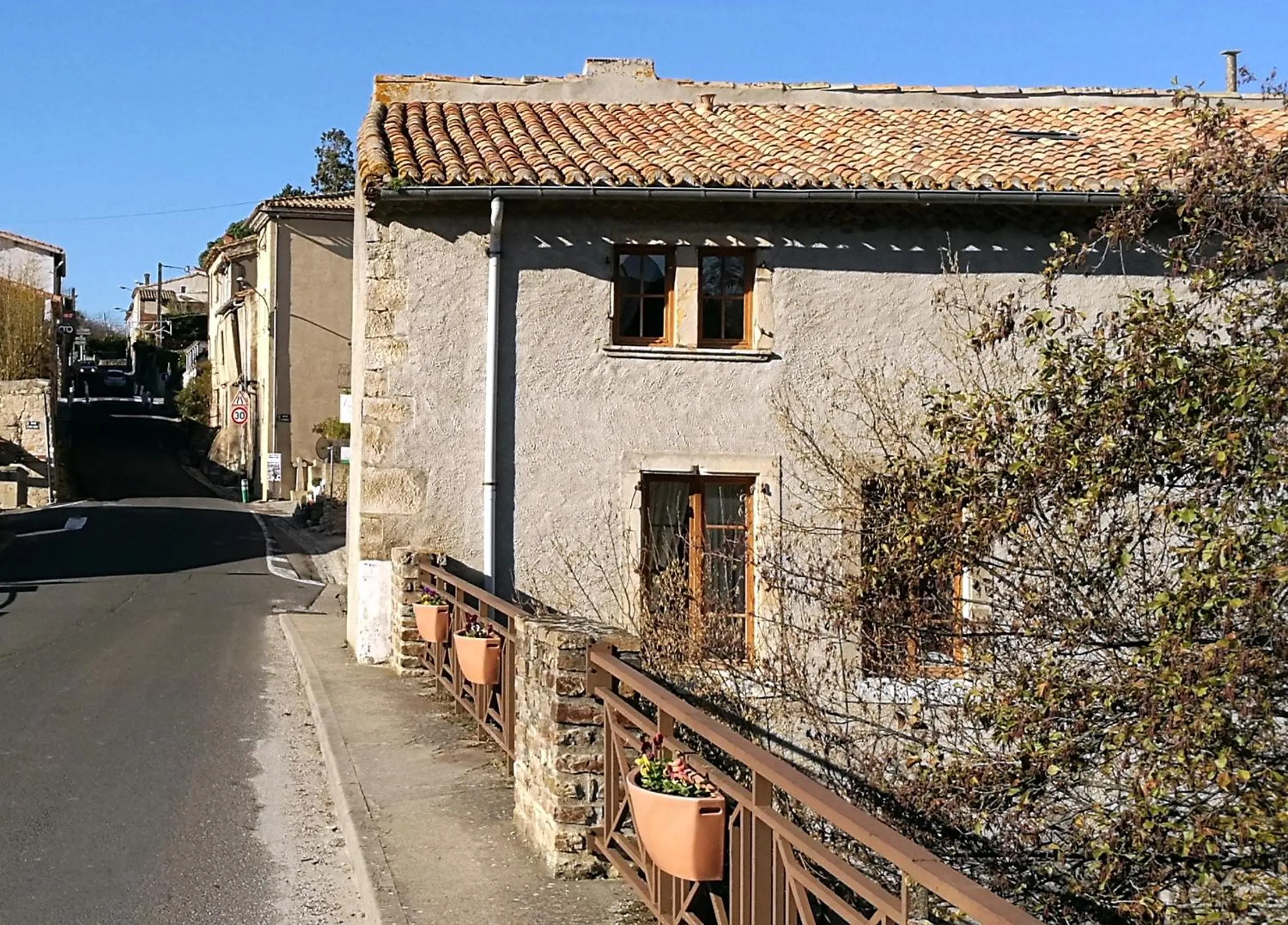 Property building in Maison de Textile