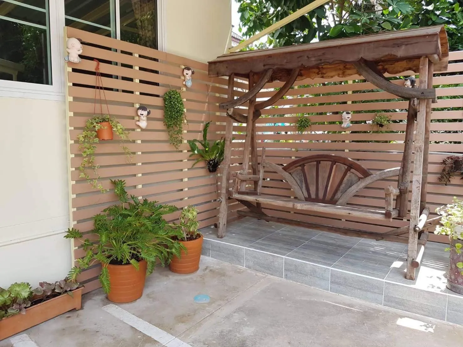 Seating area in The1place