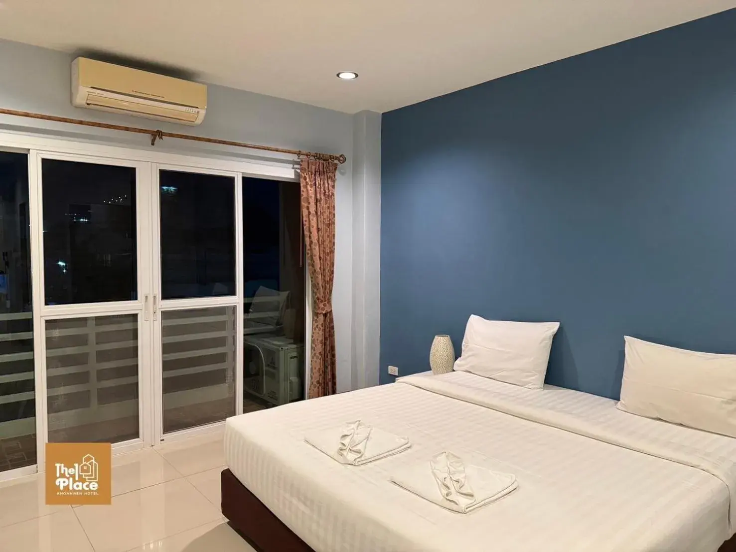 อพาร์ตเมนต์เตียงใหญ่ in The1place อพาร์ตเมนต์เตียงใหญ่ in The1place