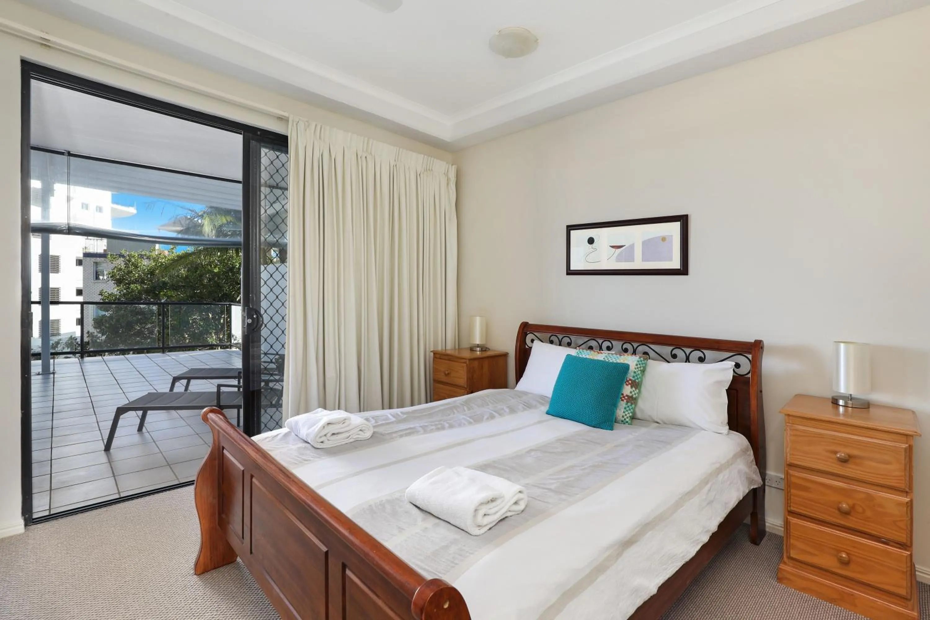 Bedroom, Bed in Mariners Resort Kings Beach