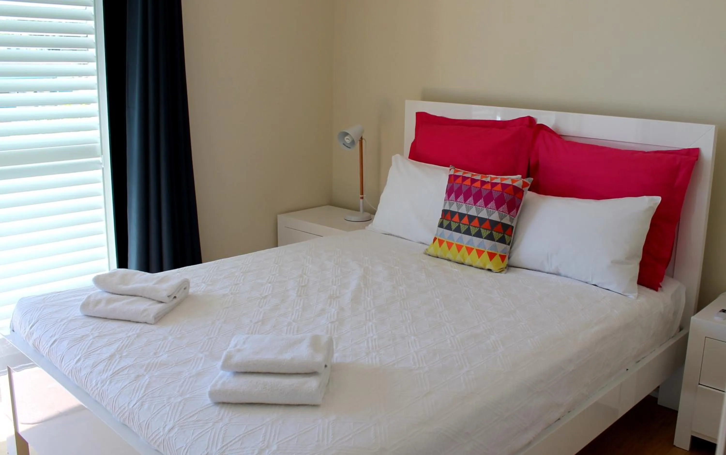 Bed in Mariners Resort Kings Beach