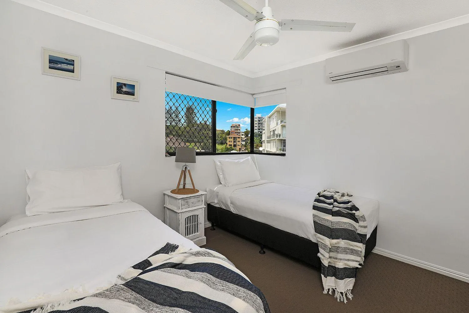 Bed in Mariners Resort Kings Beach