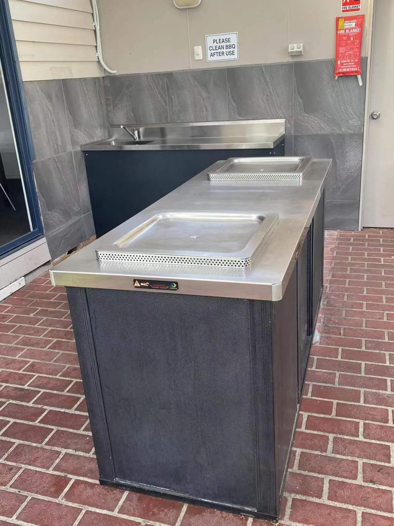 BBQ facilities in Rosebud Motel