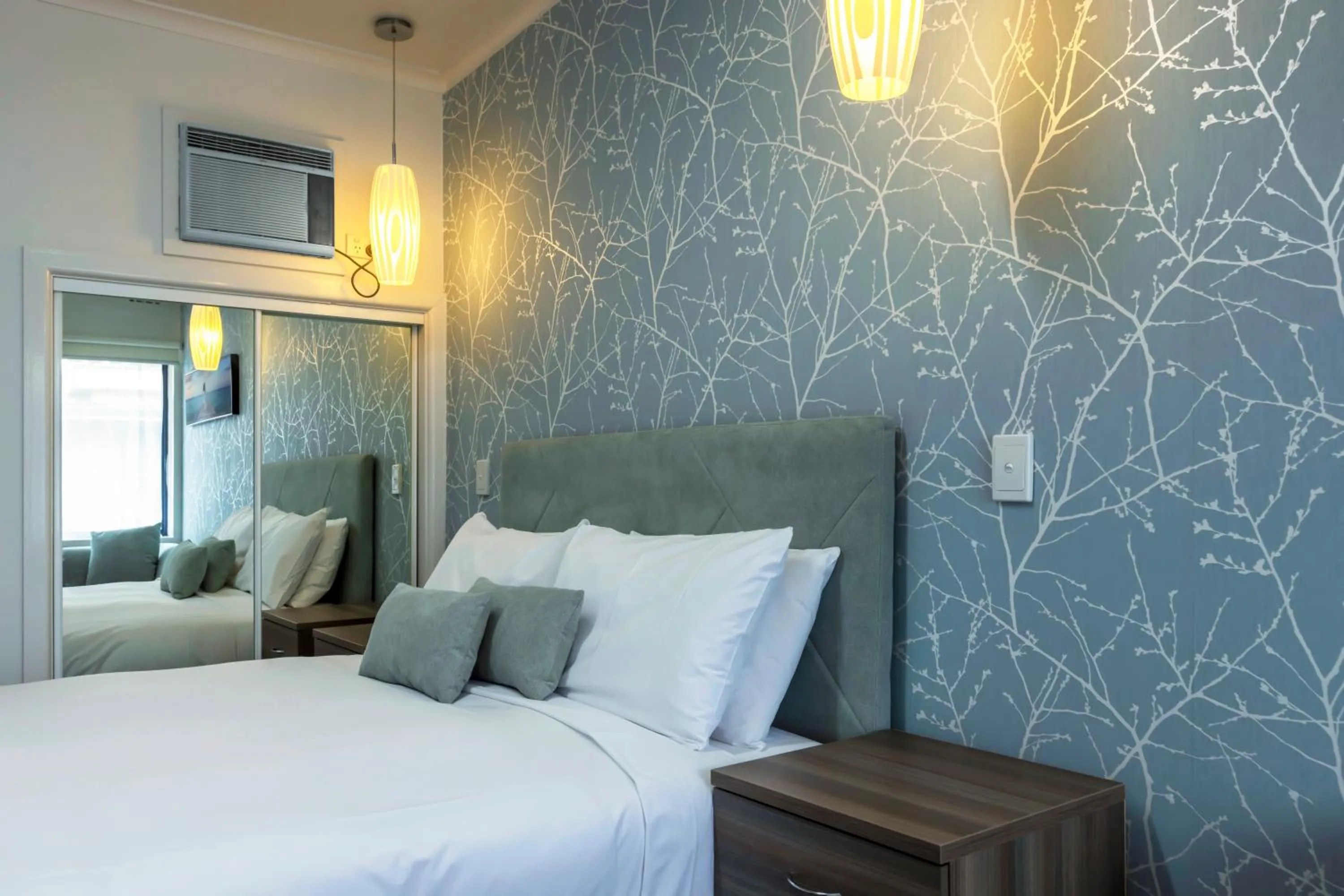 Bed in Rosebud Motel